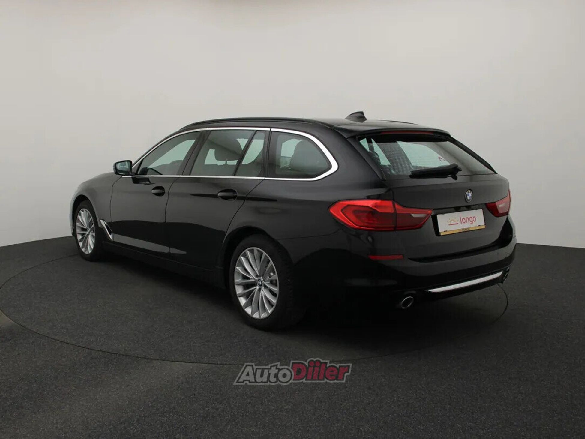 BMW 520 xDrive Luxury Line 2.0 140kW 2019, kuva 7/10