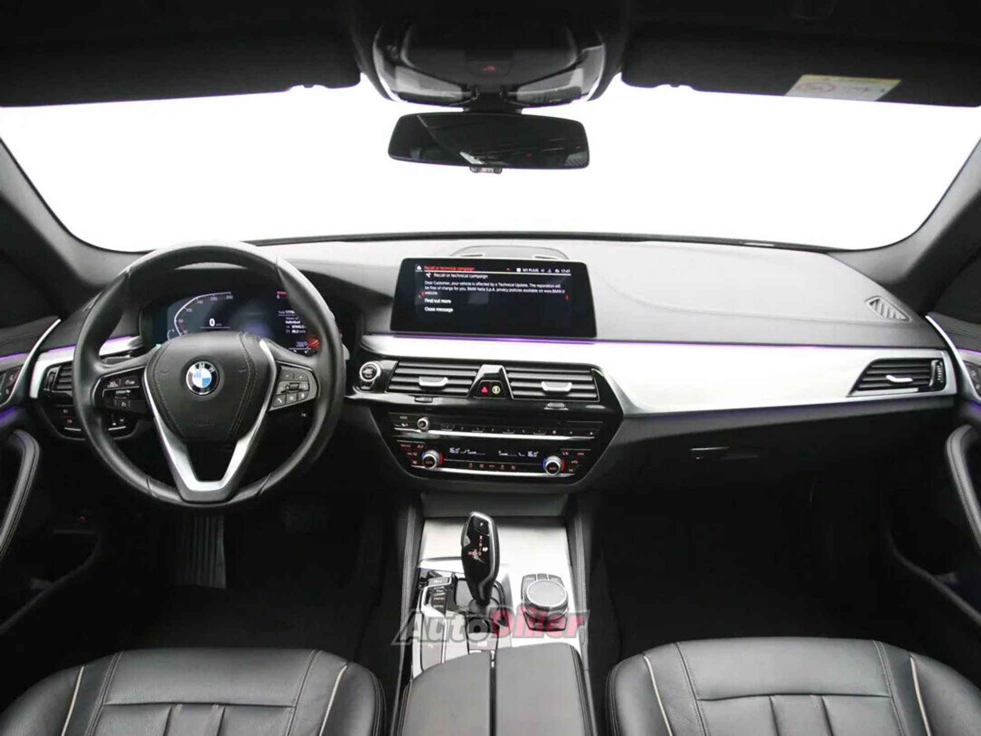 BMW 520 xDrive Luxury Line 2.0 140kW 2019, kuva 2/10