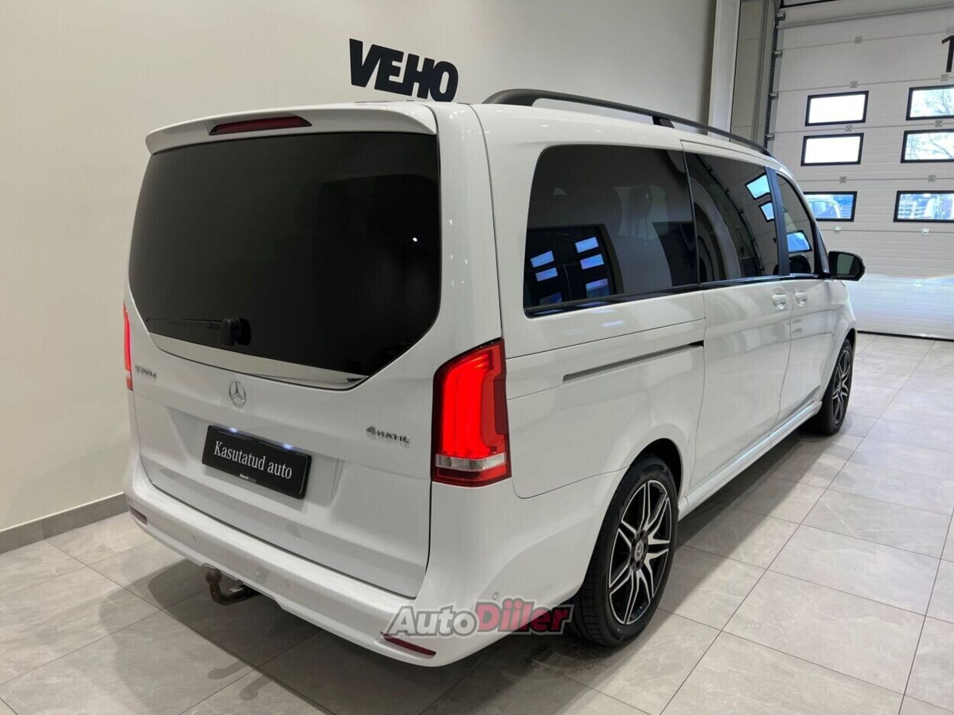 Mercedes-Benz V 300 2021, photo 2/10