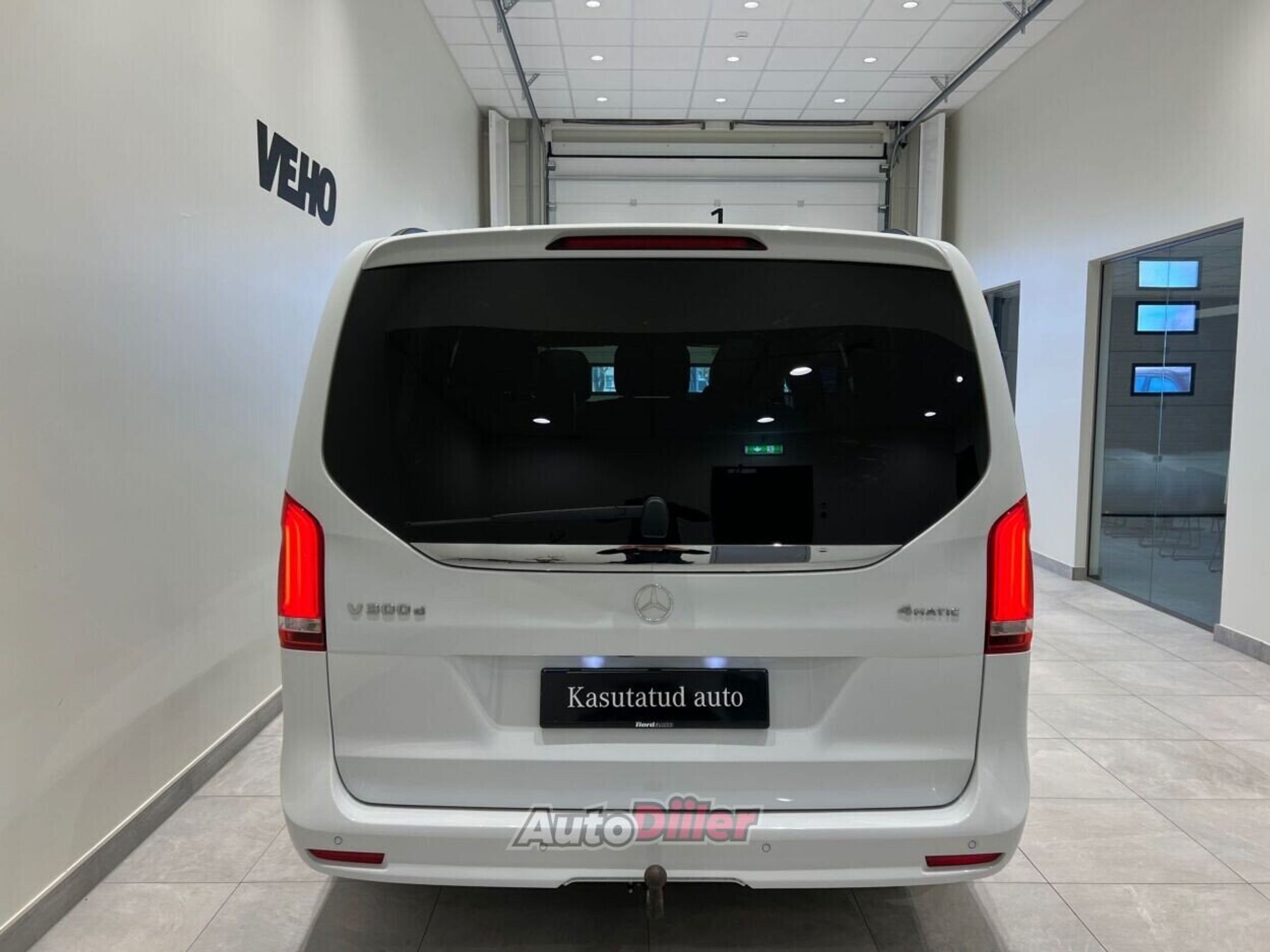 Mercedes-Benz V 300 2021, photo 6/10