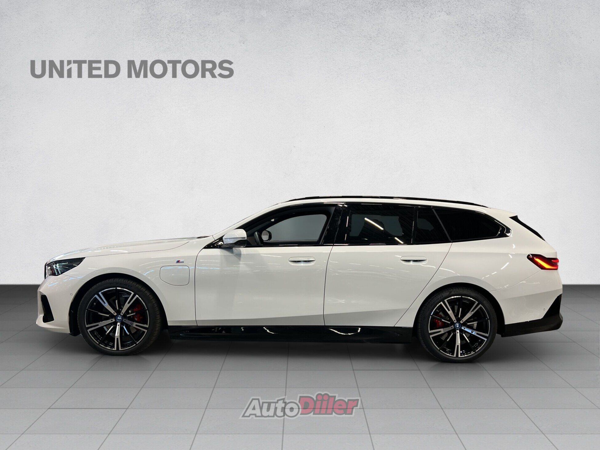BMW 530 2025, photo 3/10