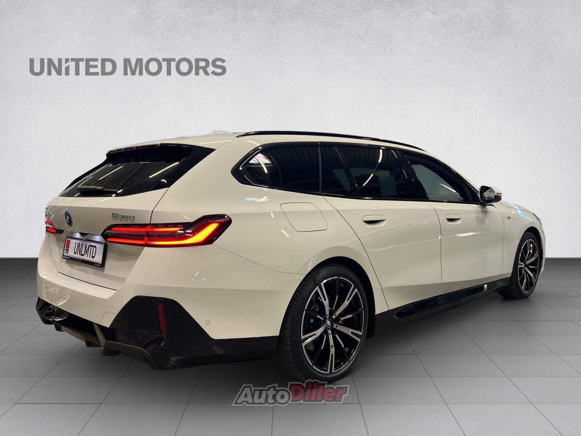 BMW 530 2025, photo 5/10
