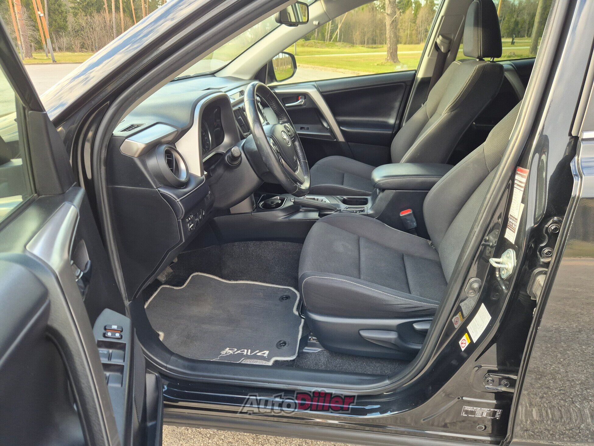 Toyota RAV4 2018, photo 7/10
