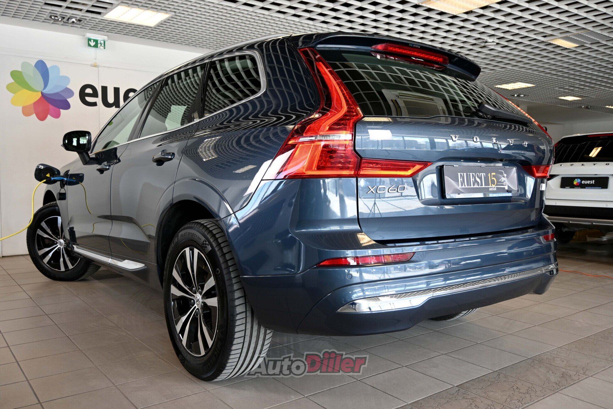 Volvo XC60 2022, photo 3/10