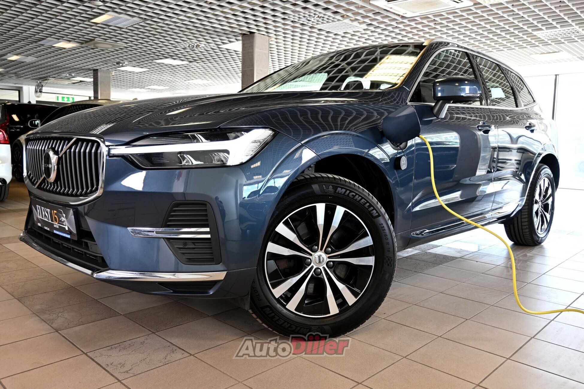 Volvo XC60 2022, photo 4/10