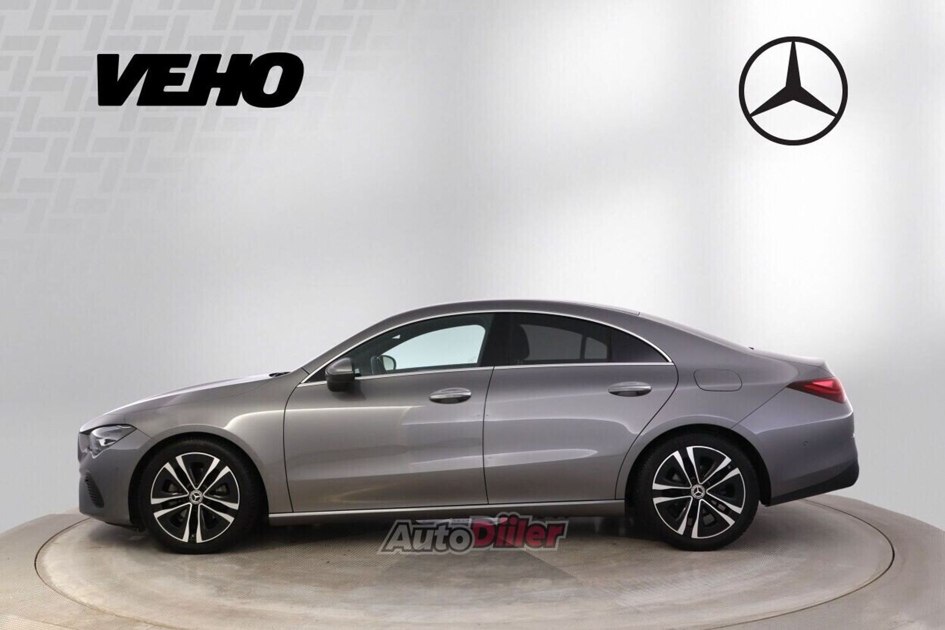 Mercedes-Benz CLA 180 2024, photo 6/10