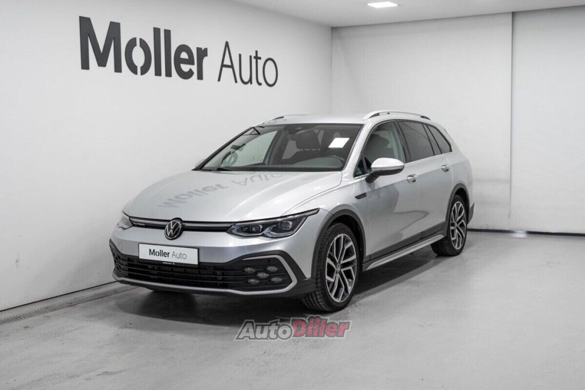 Volkswagen Golf 2.0 147kW 2023, photo 3/10