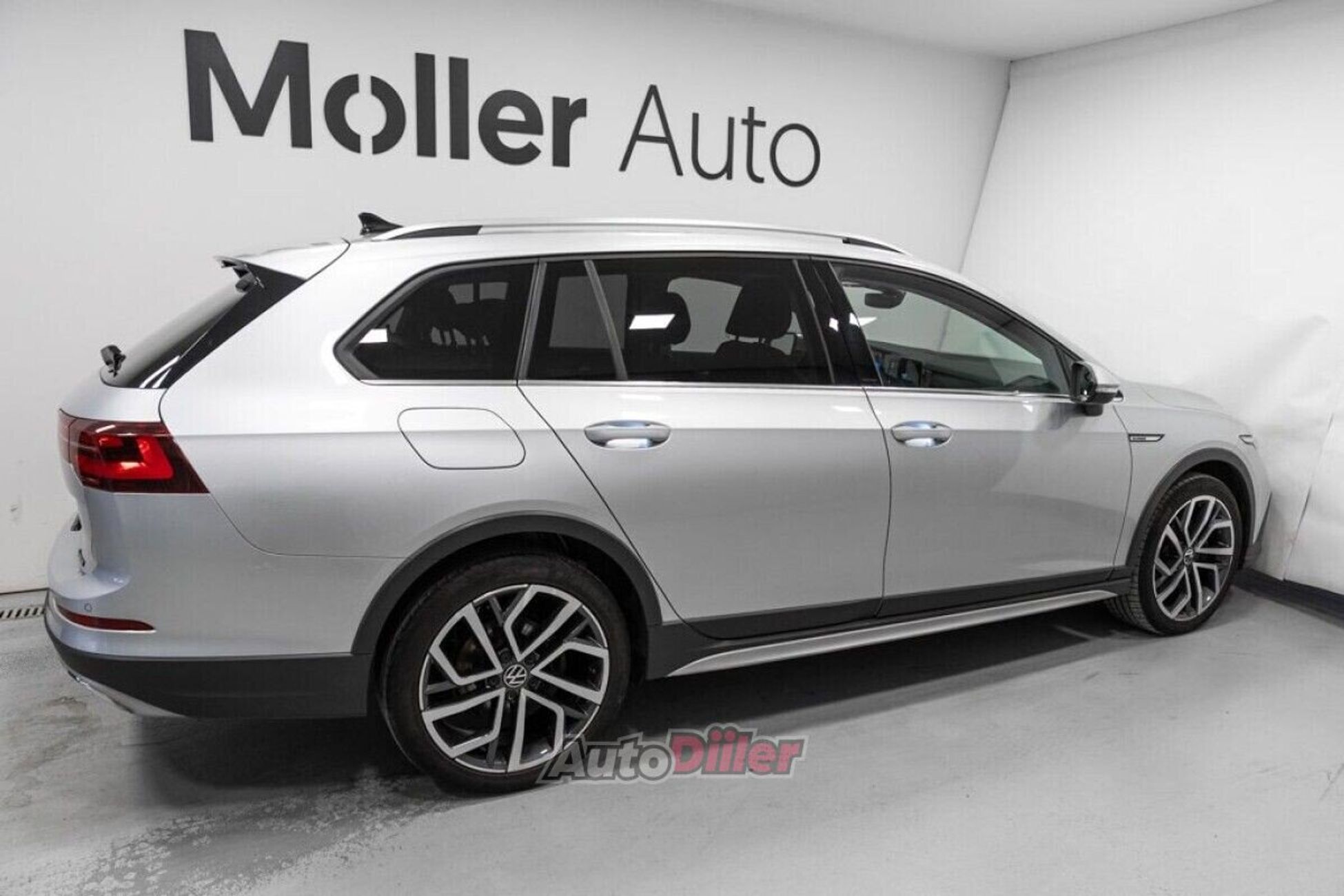 Volkswagen Golf 2.0 147kW 2023, photo 6/10