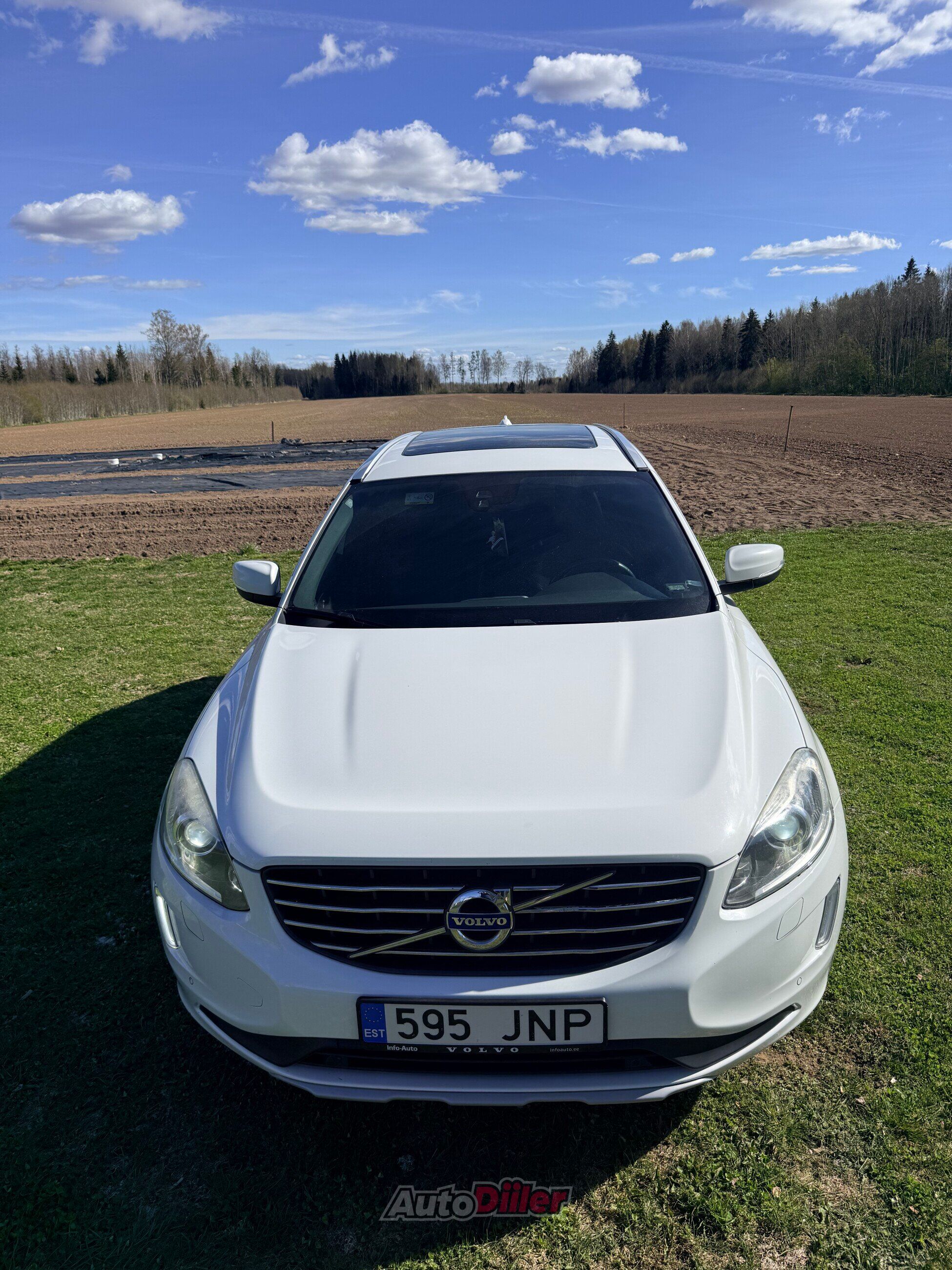 Volvo XC60 2.4 162kW 2015, photo 3/8