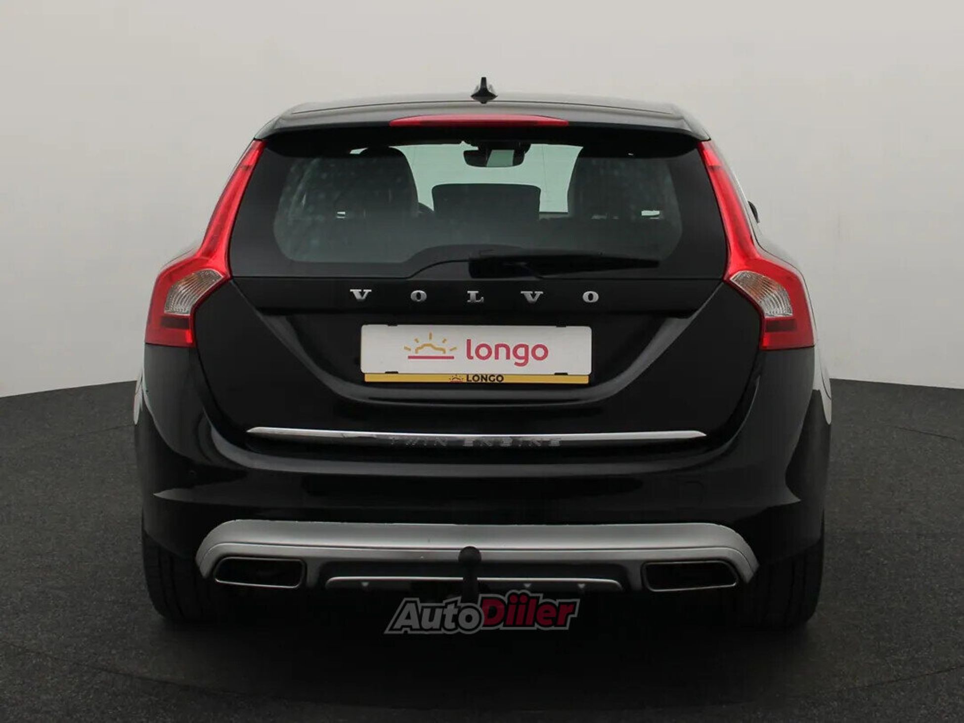 Volvo V60 Momentum 2.4 212kW 2015, photo 5/10