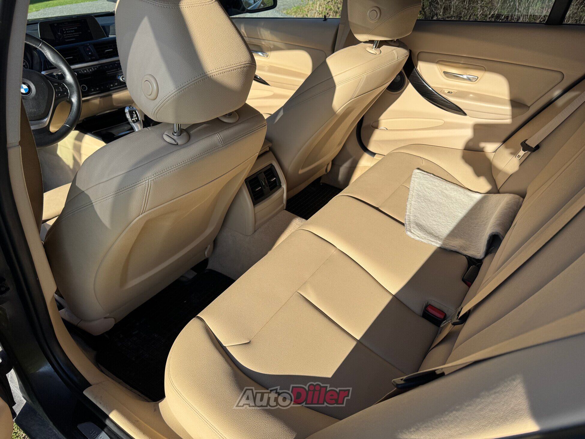 BMW 318 2.0 100kW 2015, kuva 7/8