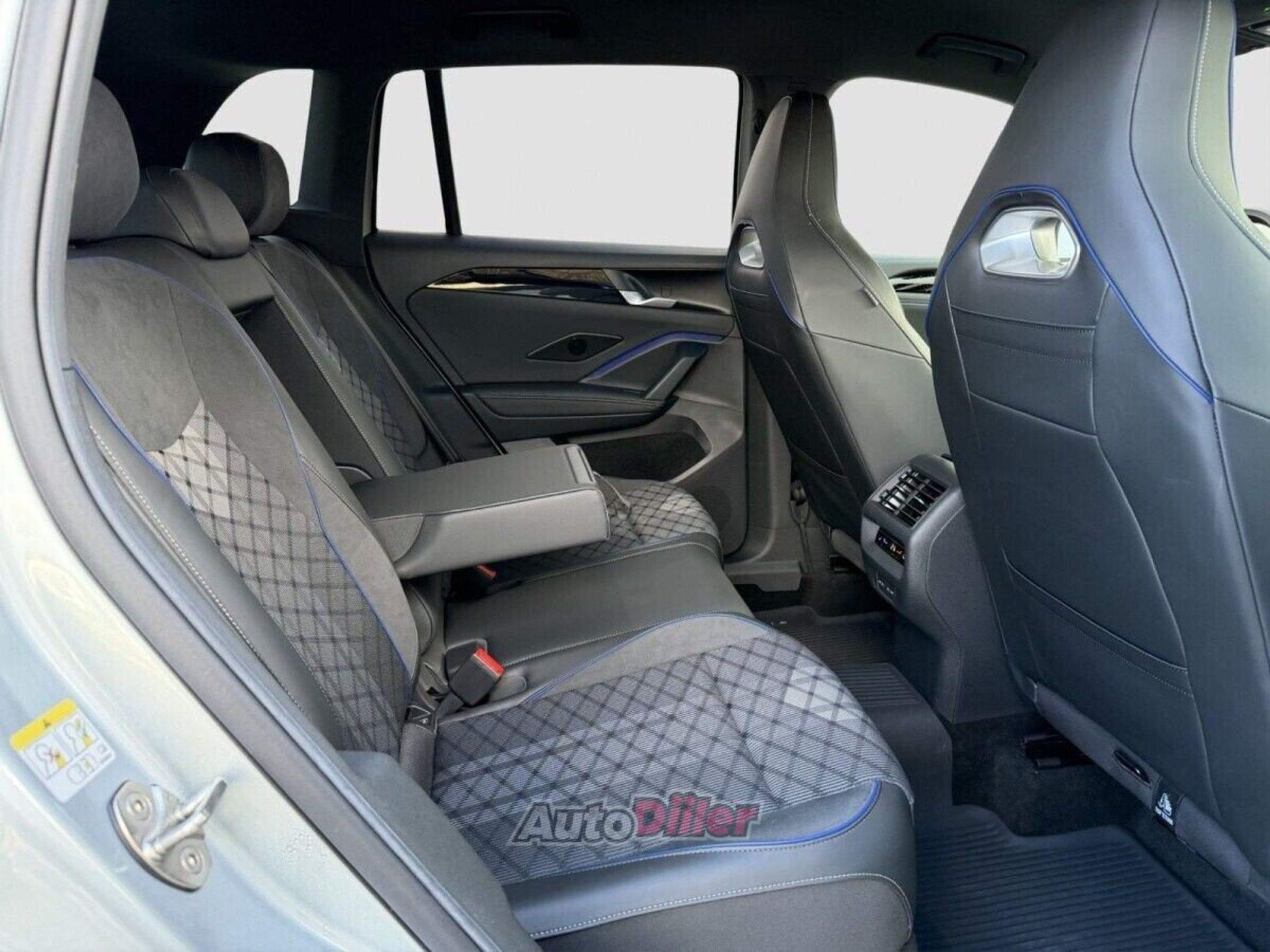 Volkswagen Tiguan 2.0 142kW 2024, kuva 7/10