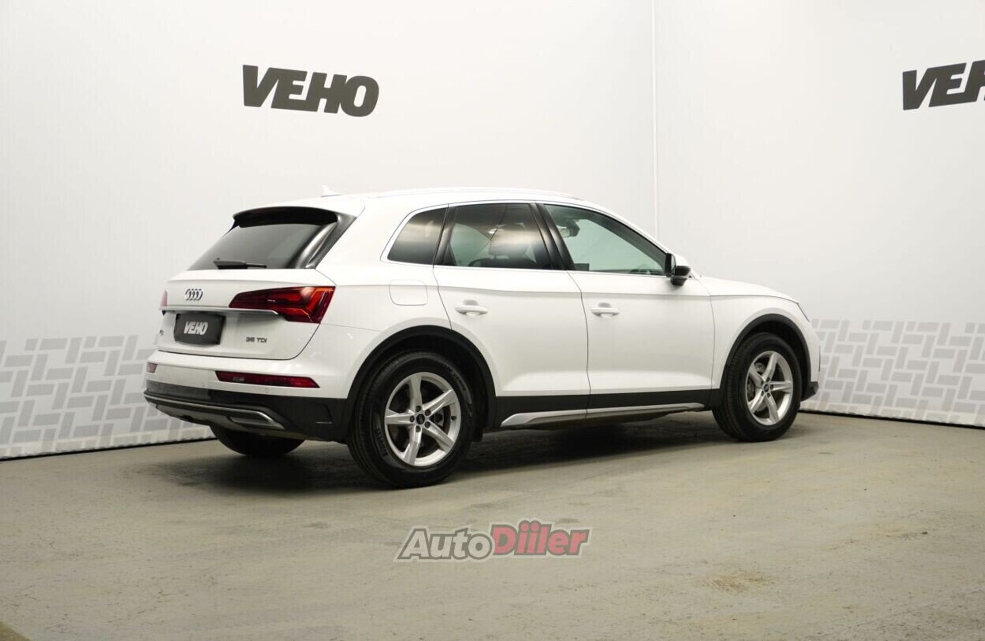 Audi Q5 35 TDI 2.0 120kW 2024, photo 2/10