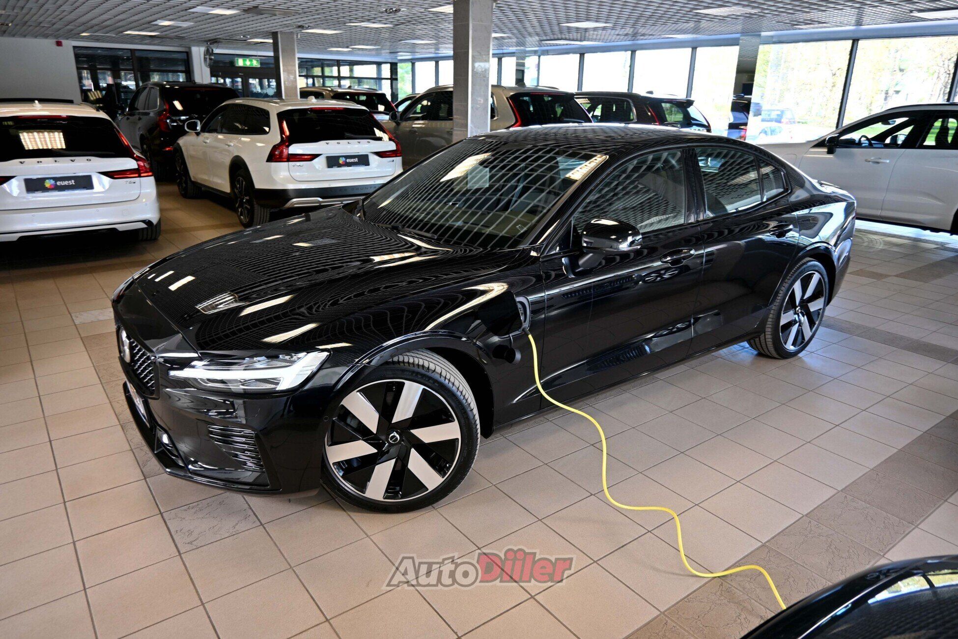 Volvo S60 2024, kuva 6/10