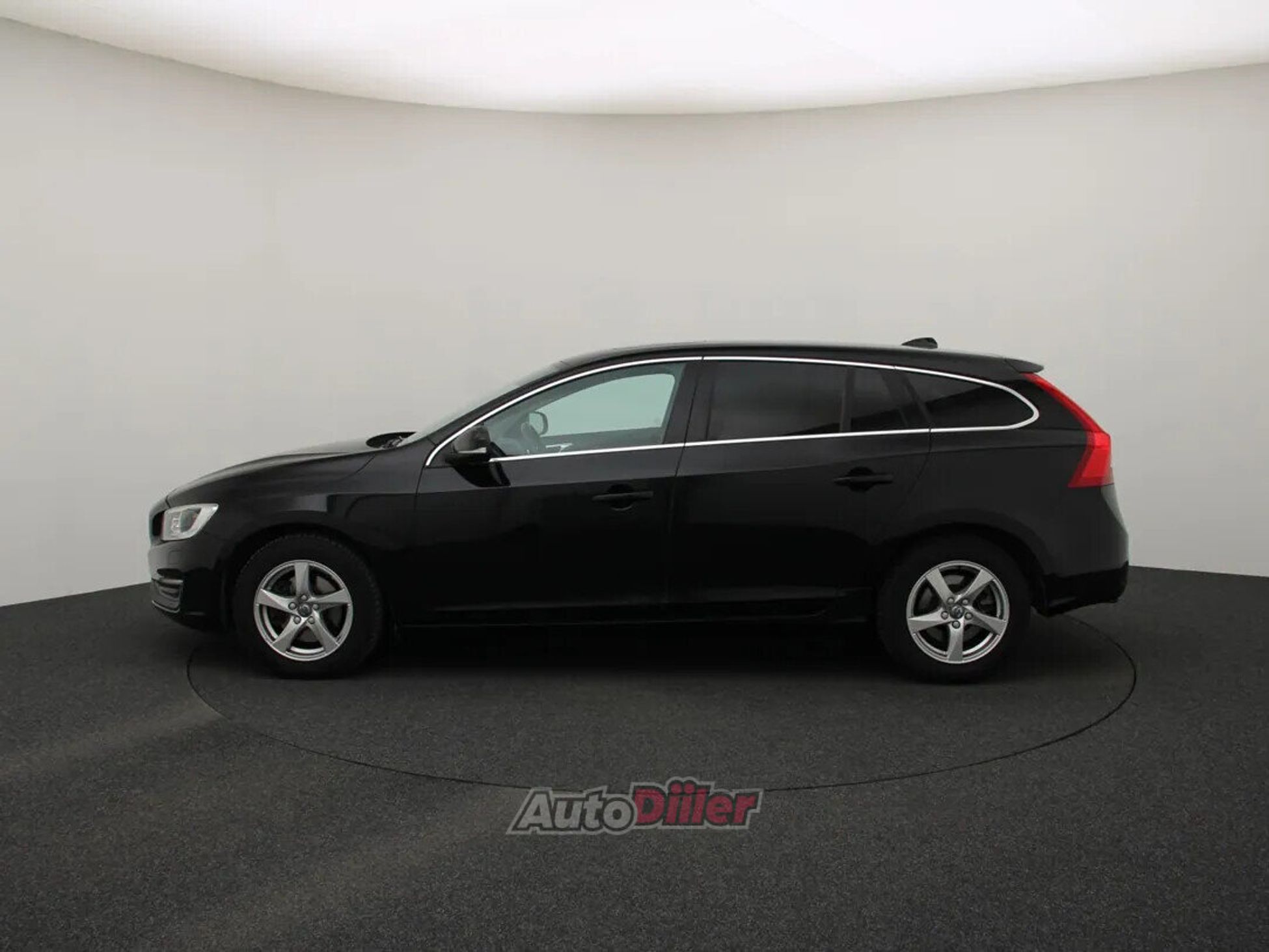Volvo V60 Nordic+ 2.0 110kW 2017, photo 6/10