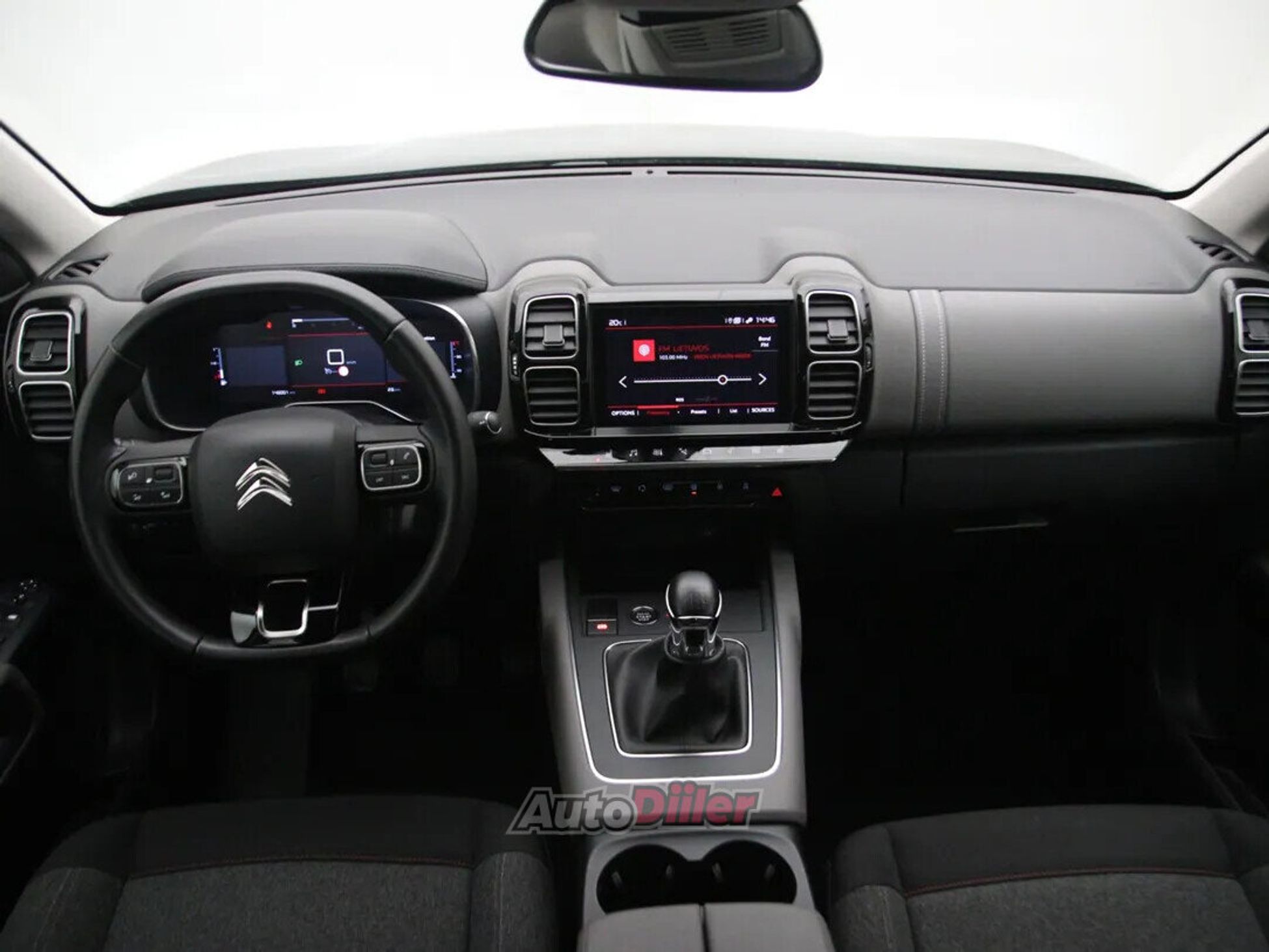 Citroen C5 Aircross Business 1.2 96kW 2021, photo 2/10