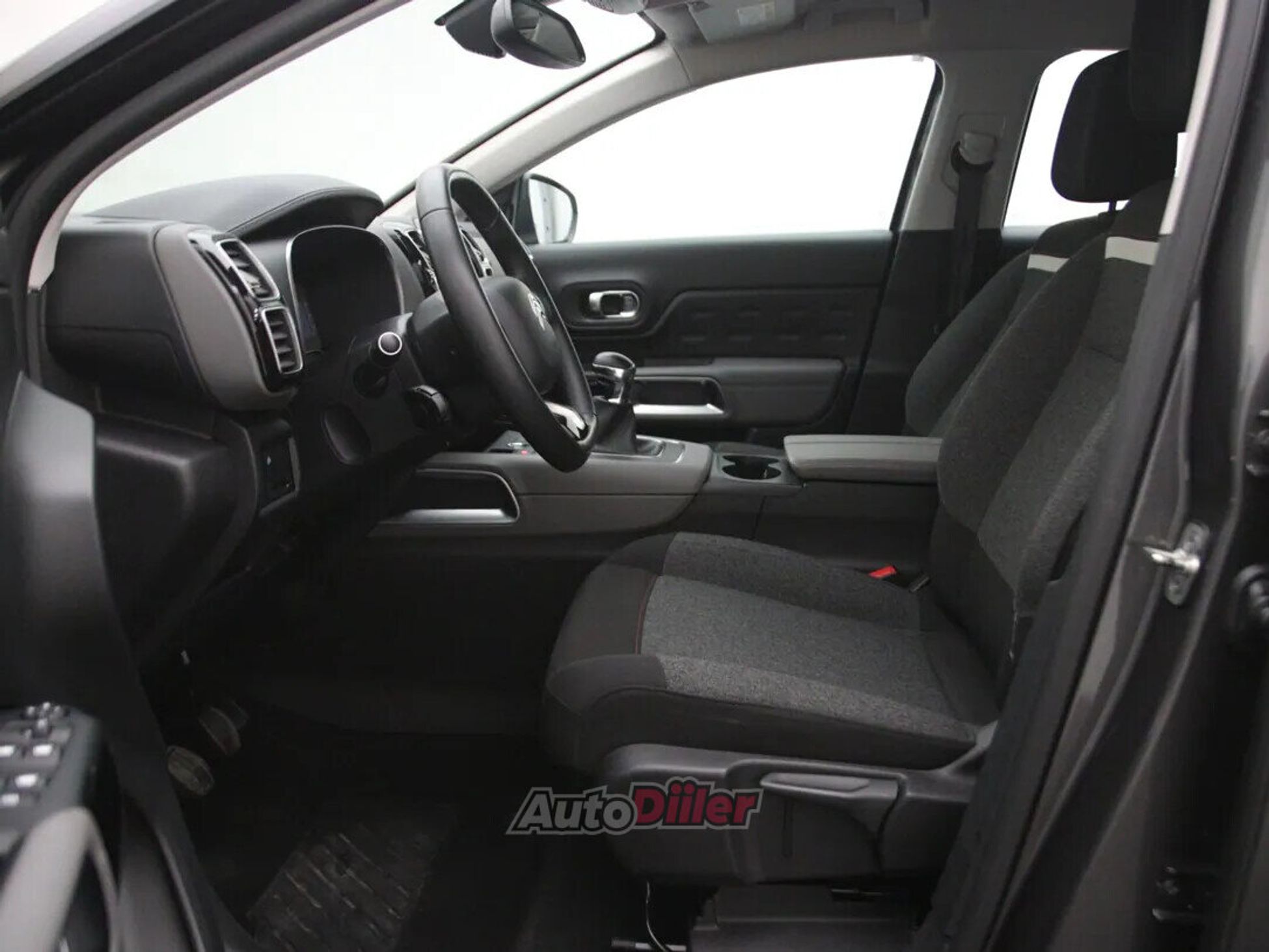 Citroen C5 Aircross Business 1.2 96kW 2021, photo 4/10
