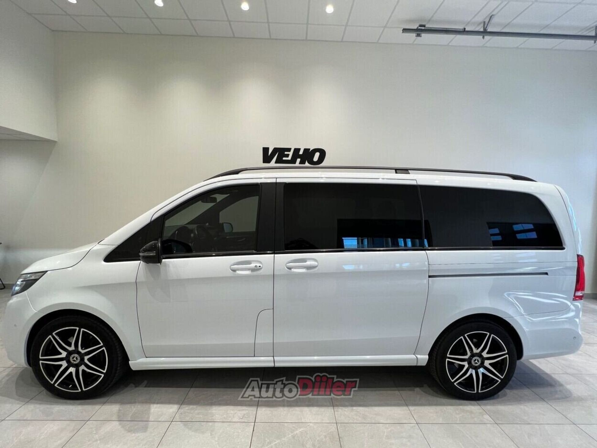 Mercedes-Benz V 250 2023, kuva 3/10
