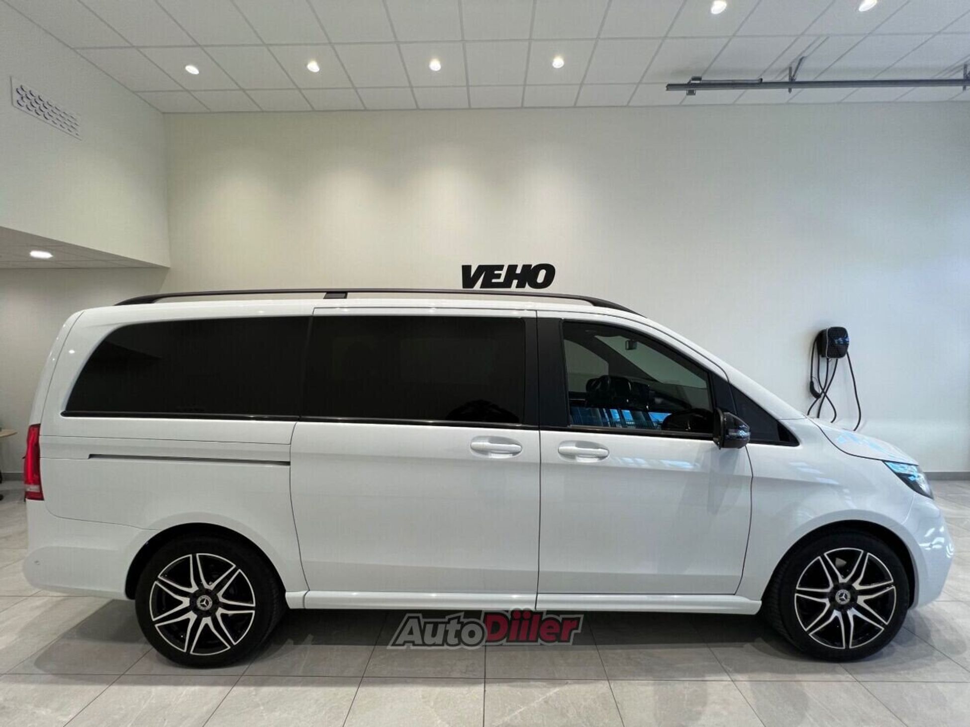 Mercedes-Benz V 250 2023, kuva 4/10