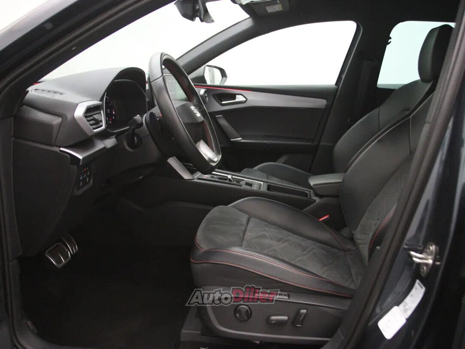 SEAT Leon FR Plus 2.0 110kW 2022, photo 4/10
