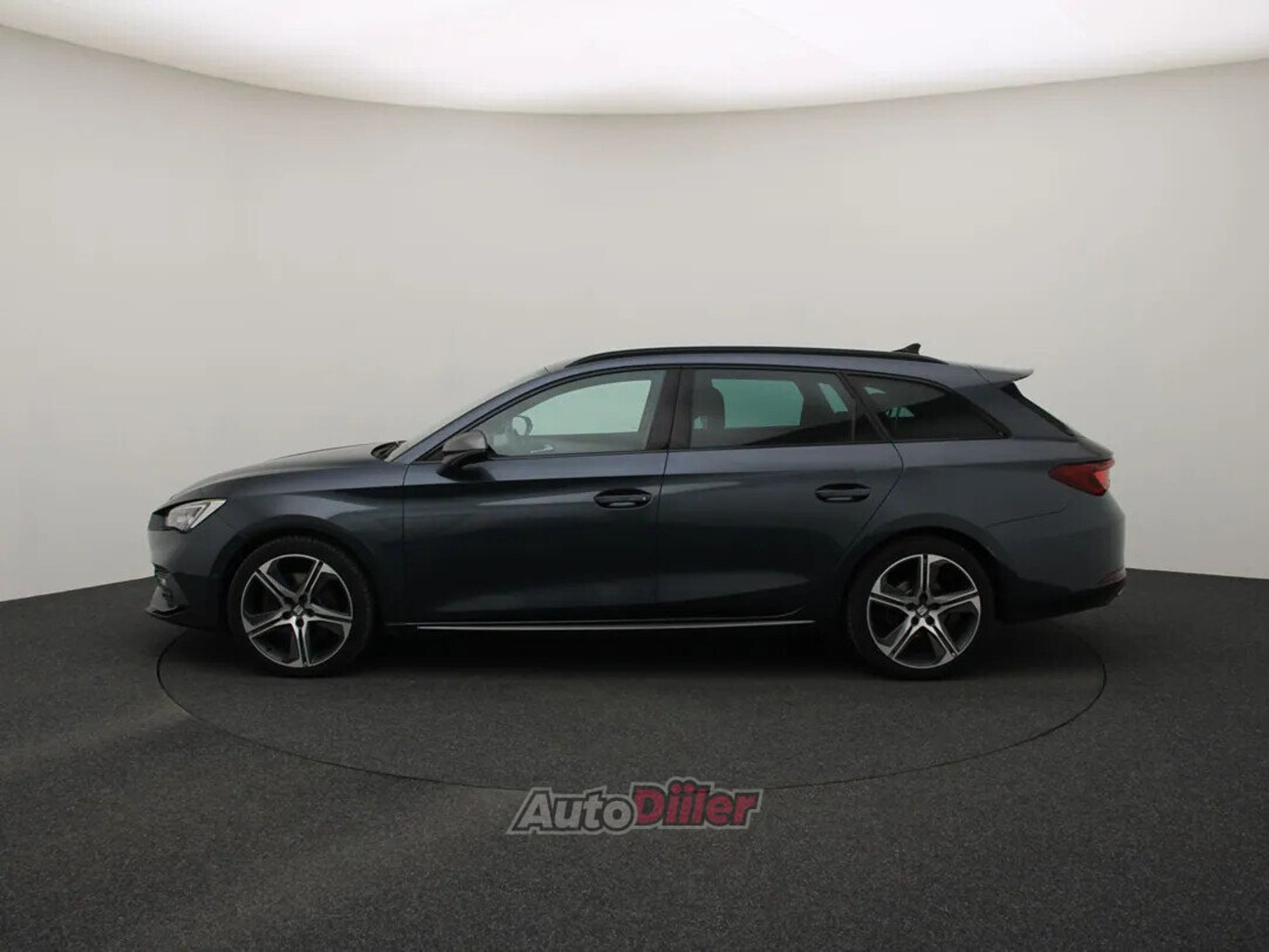 SEAT Leon FR Plus 2.0 110kW 2022, photo 6/10