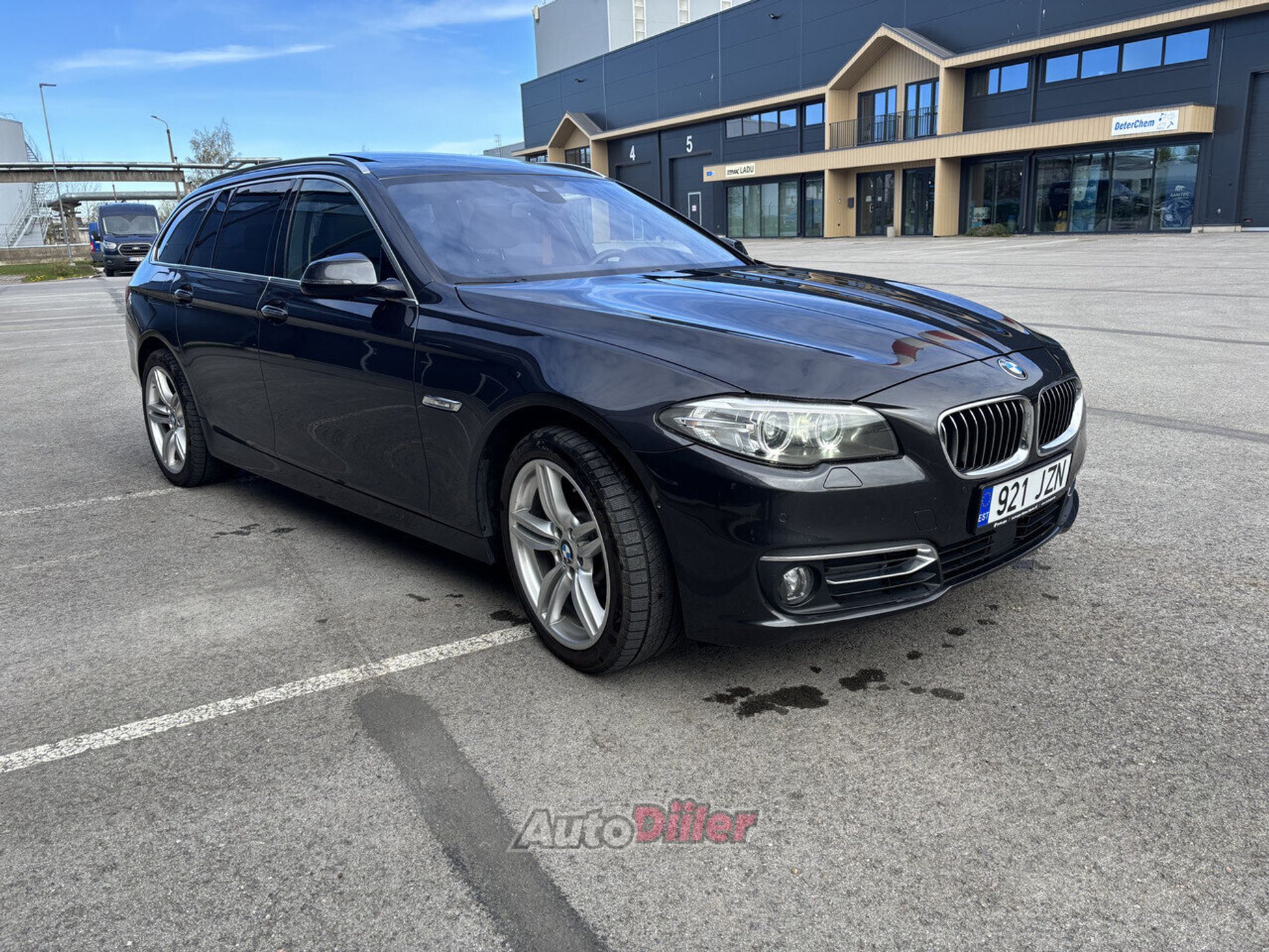 BMW 525
