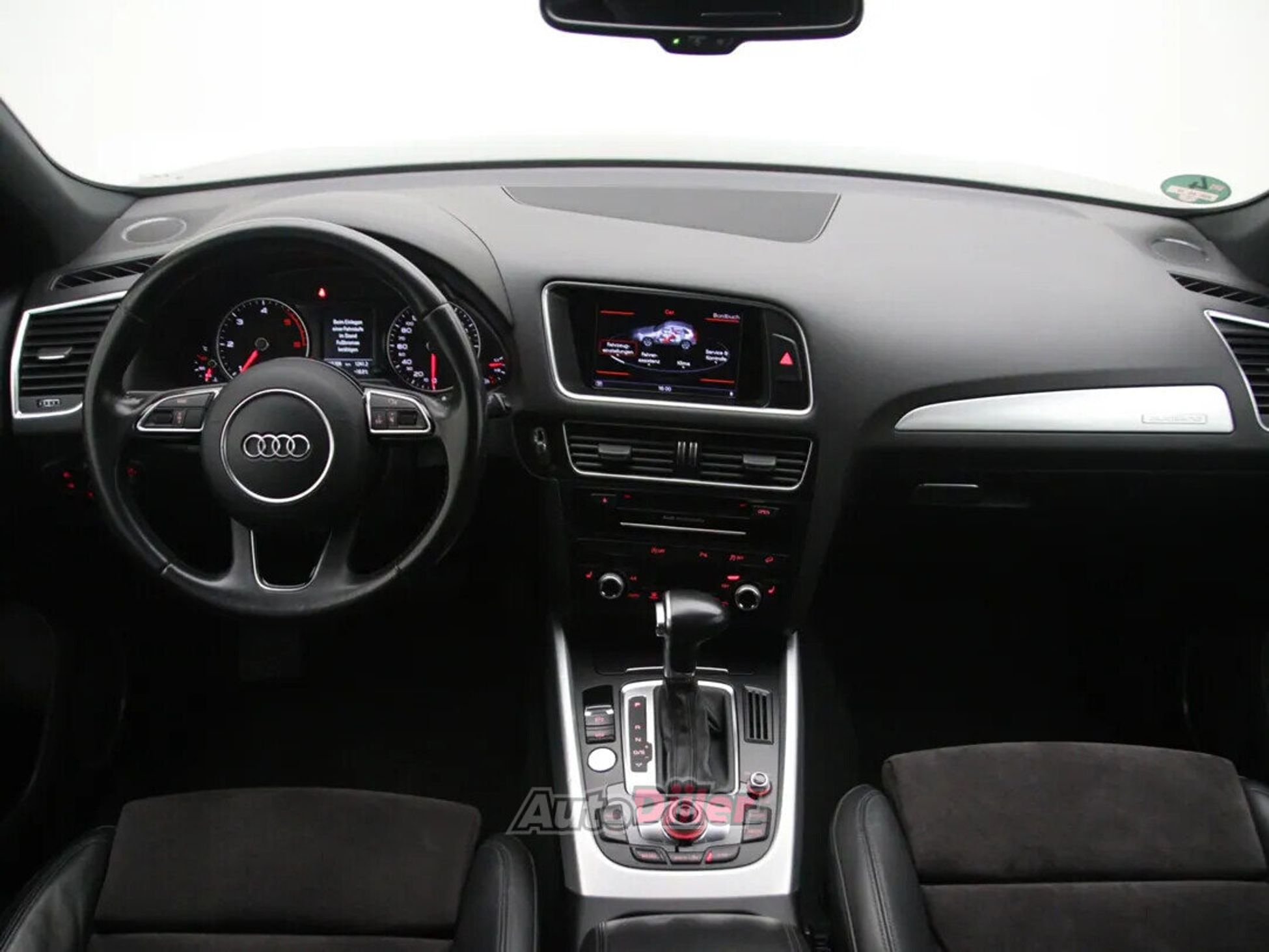 Audi Q5 S-Line 2.0 140kW 2016, photo 2/10