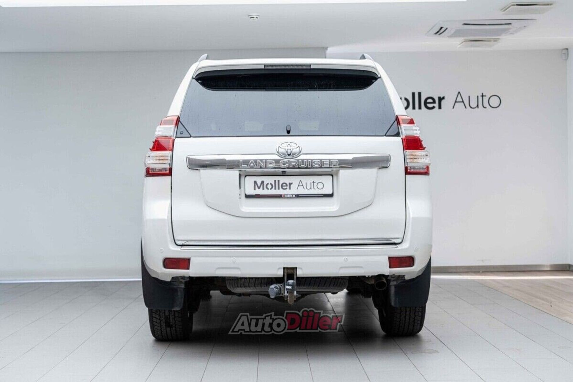 Toyota Land Cruiser 2.8 130kW 2016, kuva 4/10
