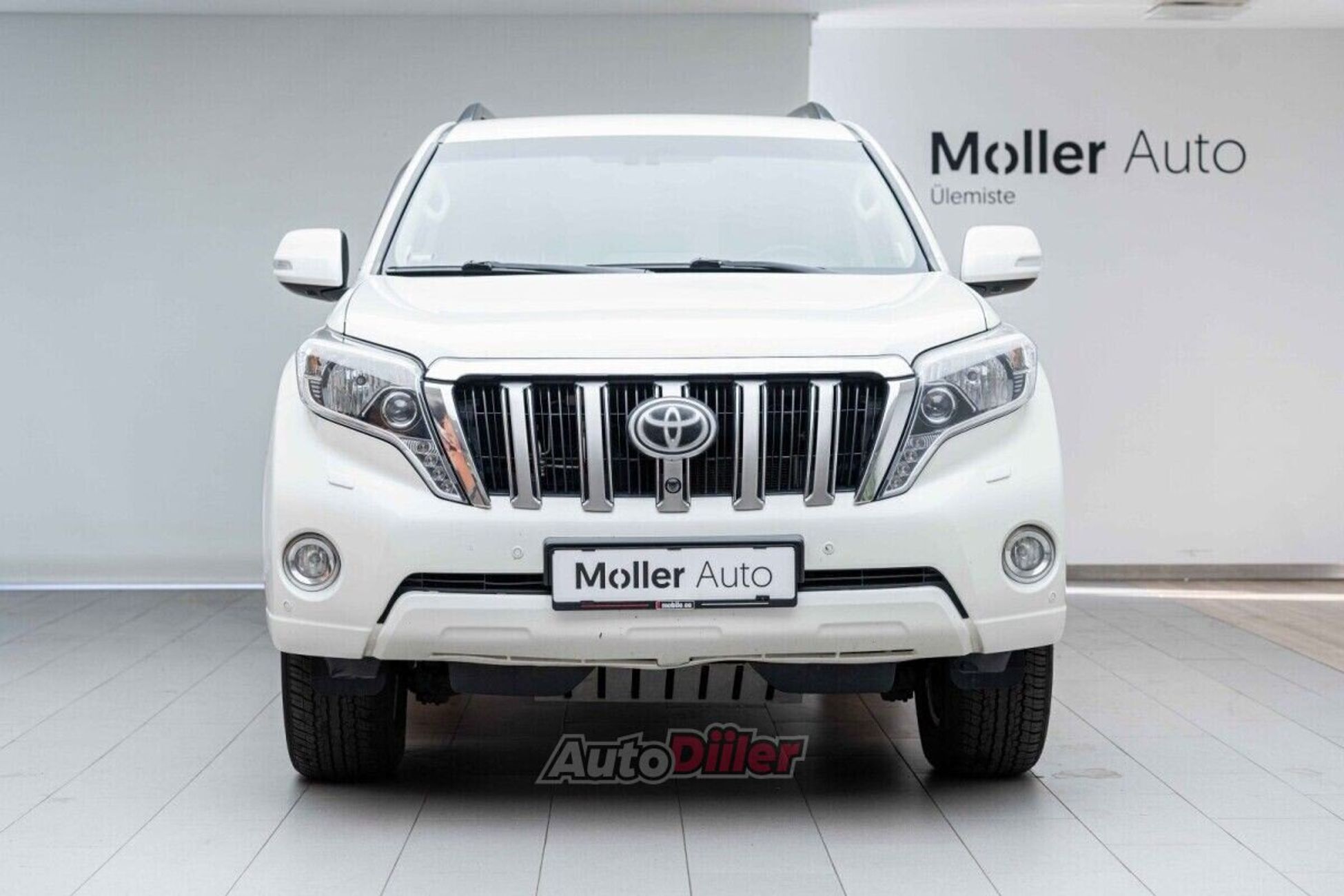 Toyota Land Cruiser 2.8 130kW 2016, kuva 3/10