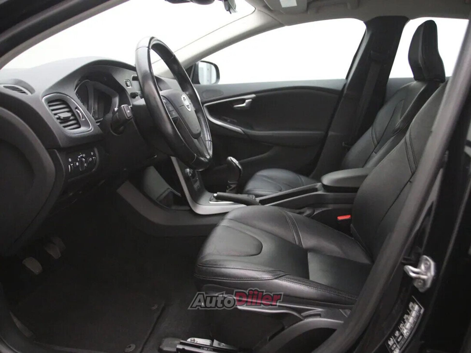 Volvo V40 Summum 1.6 84kW 2015, kuva 4/10