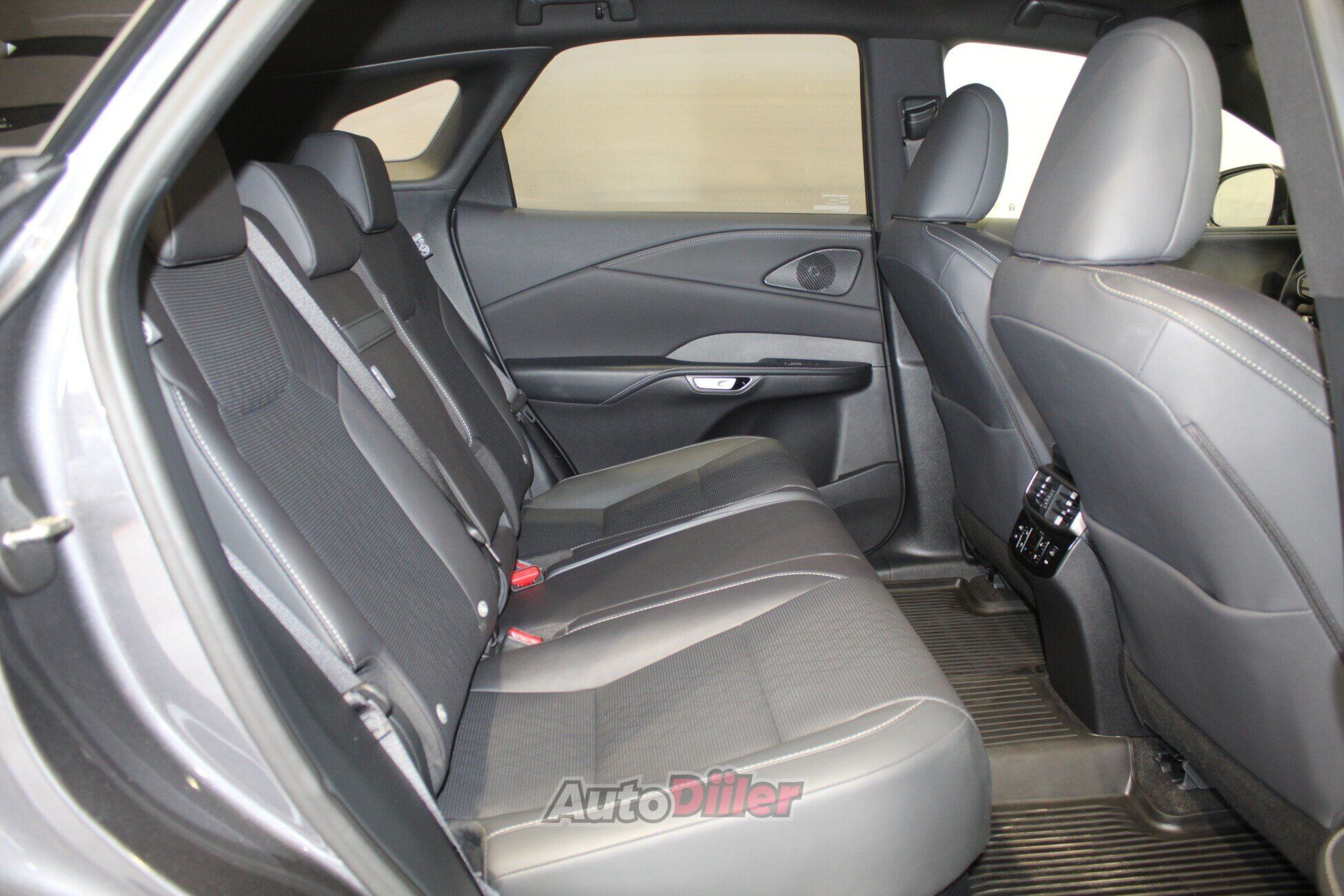 Lexus RX 350 2024, photo 7/10