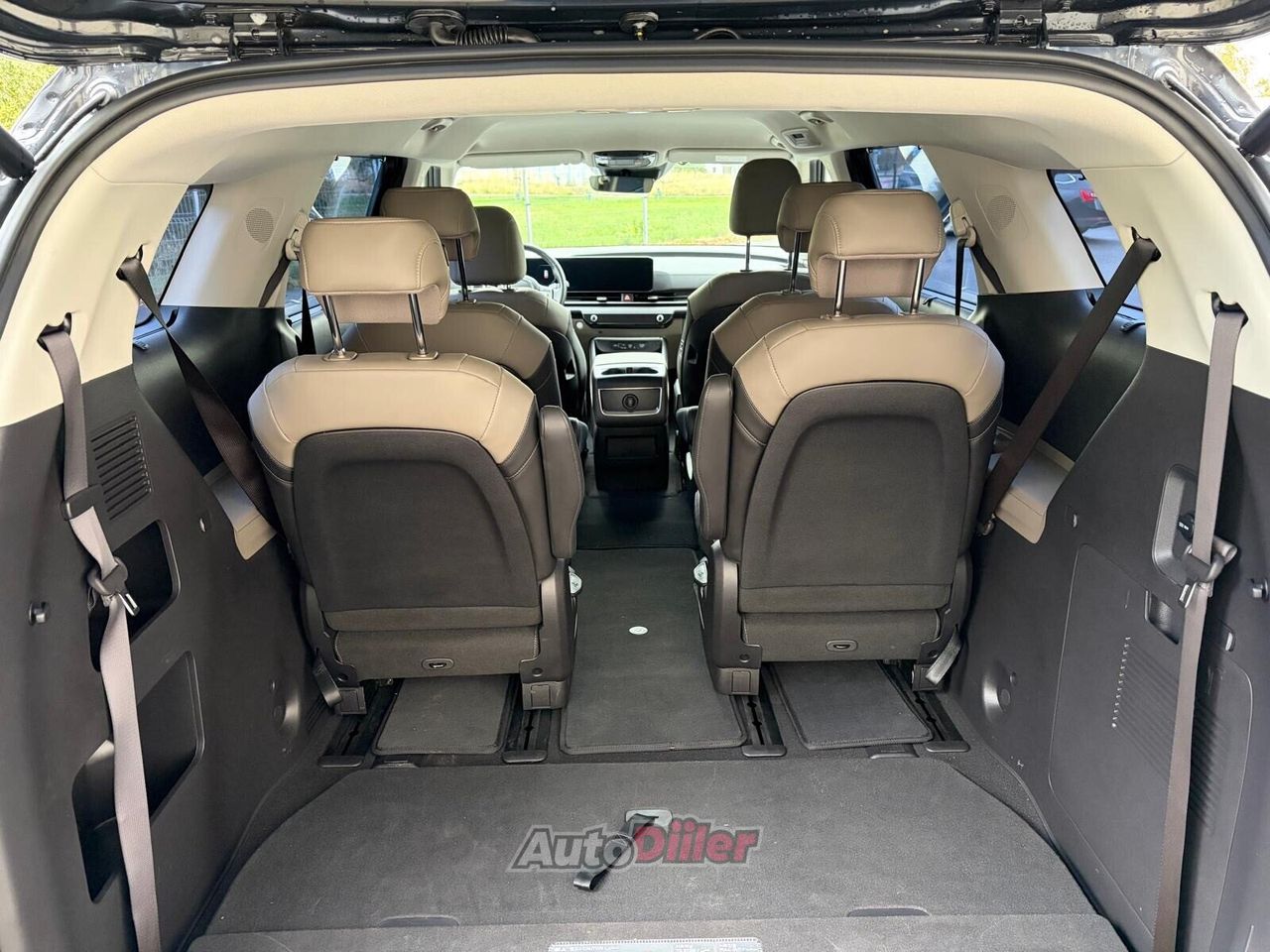 Kia Carnival Noblesse 148kW