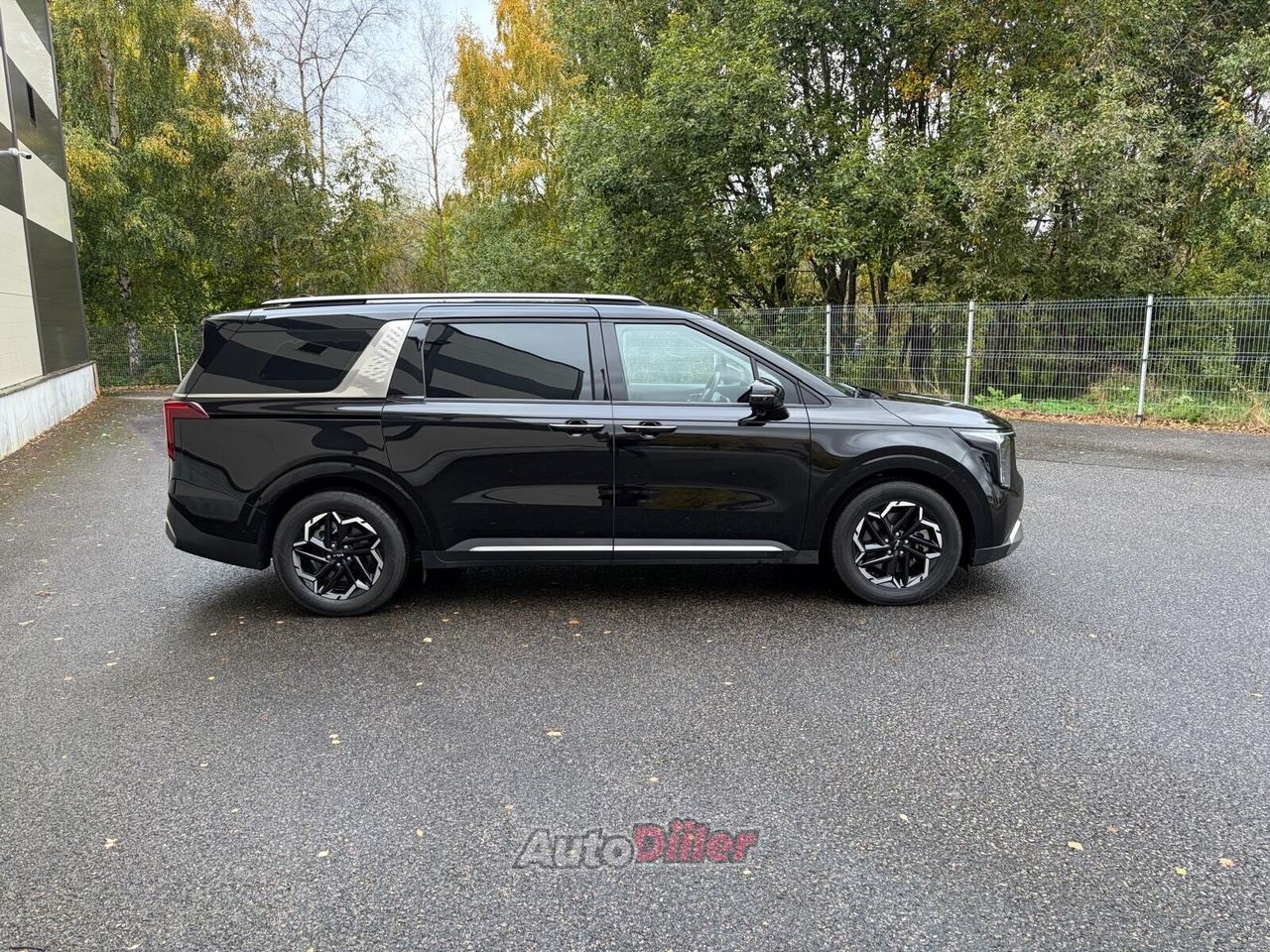 Kia Carnival Noblesse 148kW