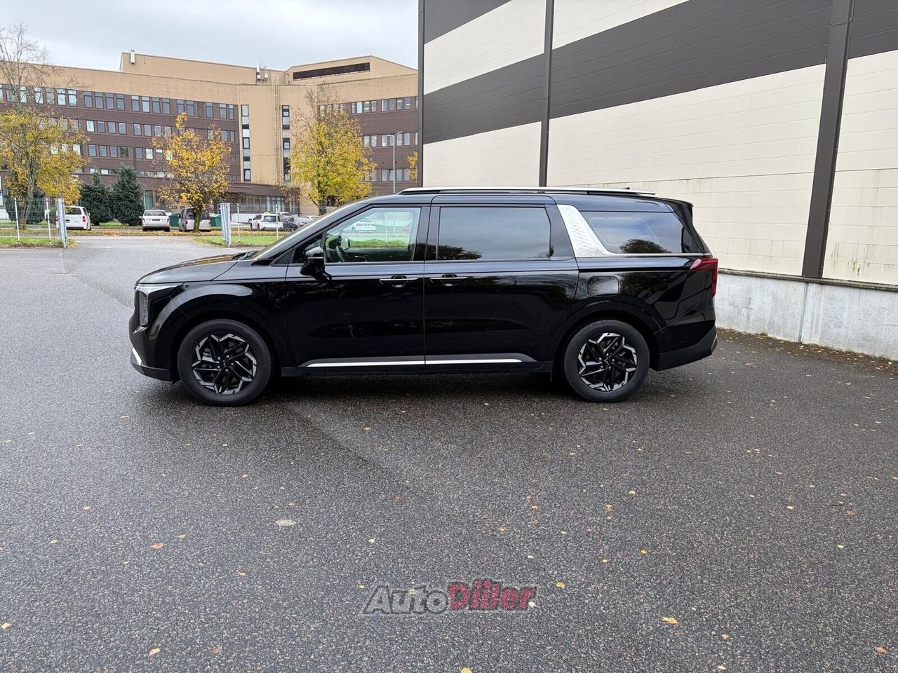 Kia Carnival Noblesse 148kW