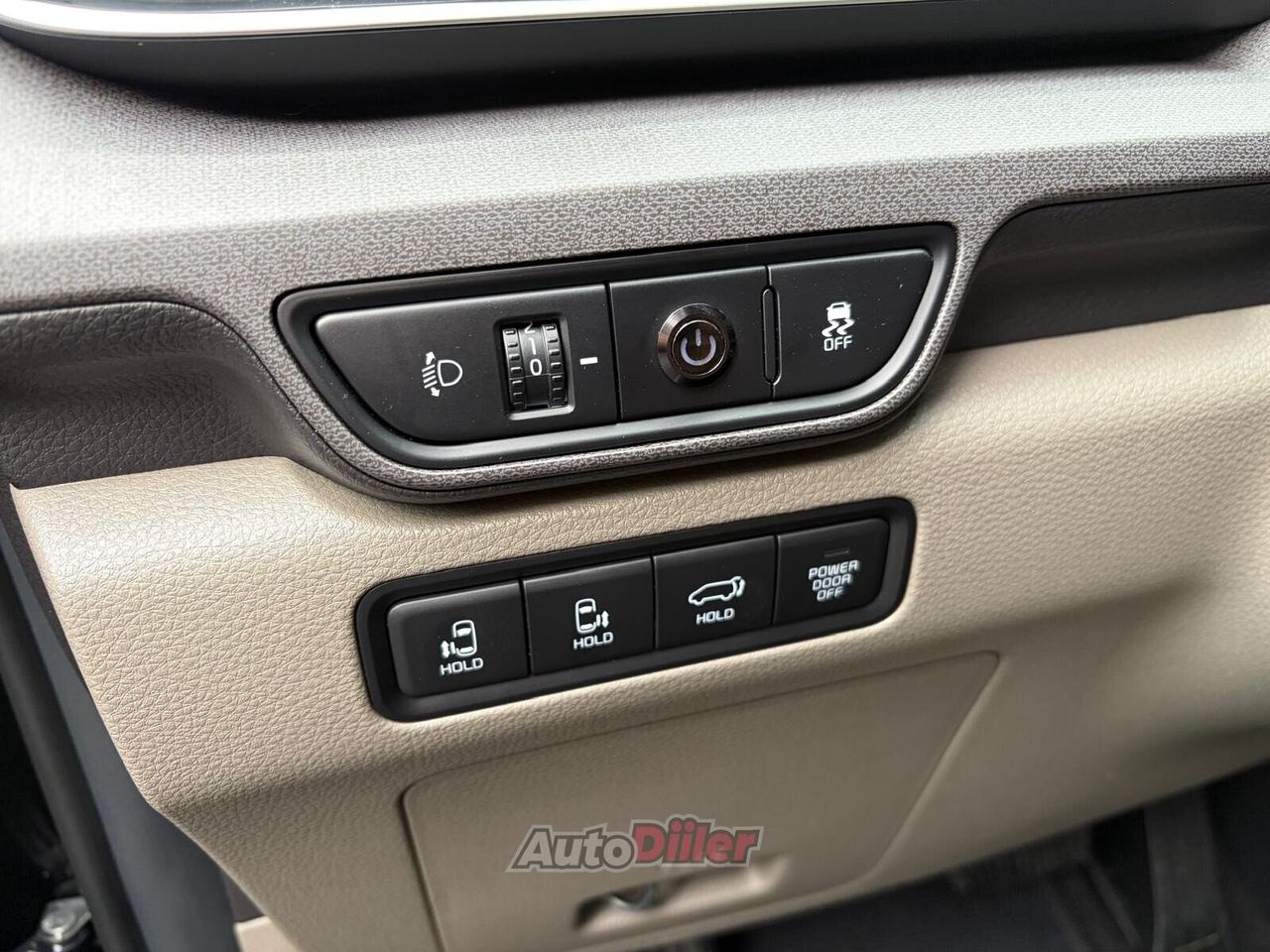 Kia Carnival Noblesse 148kW