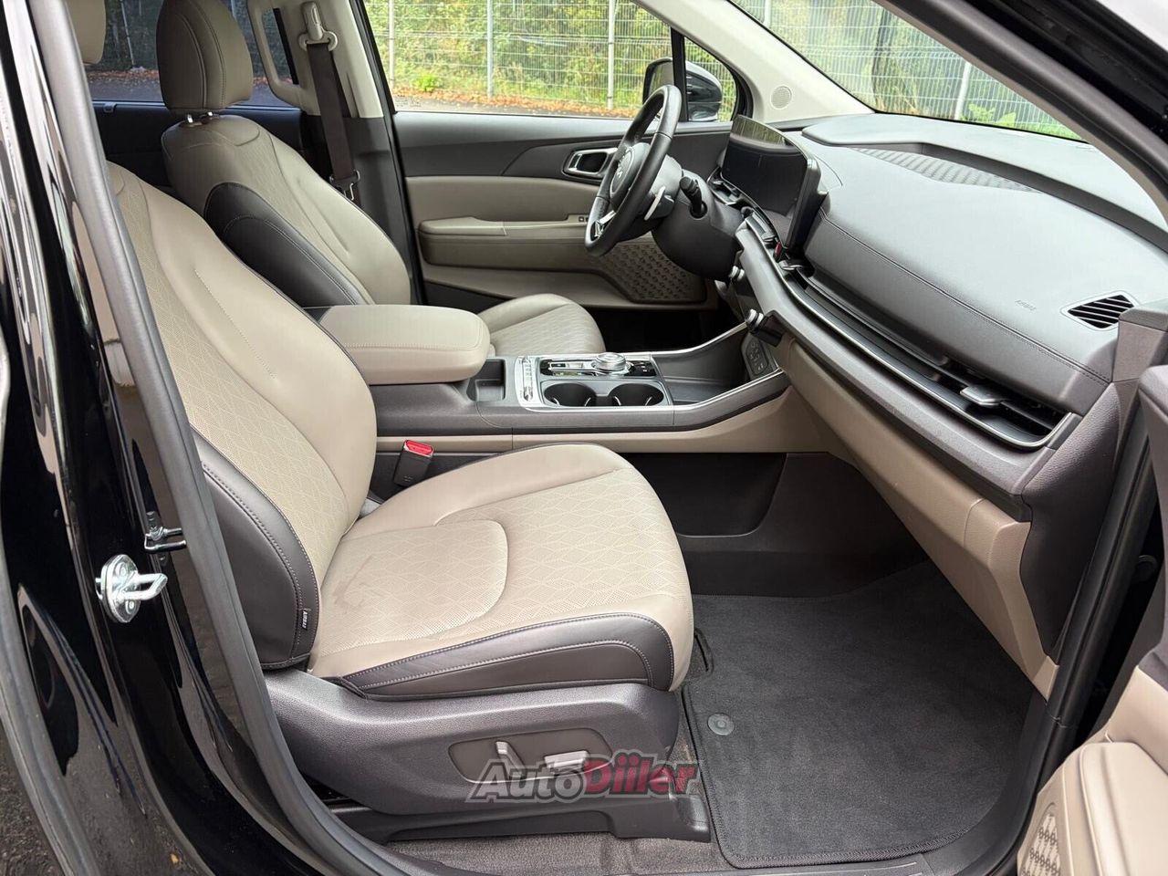 Kia Carnival Noblesse 148kW