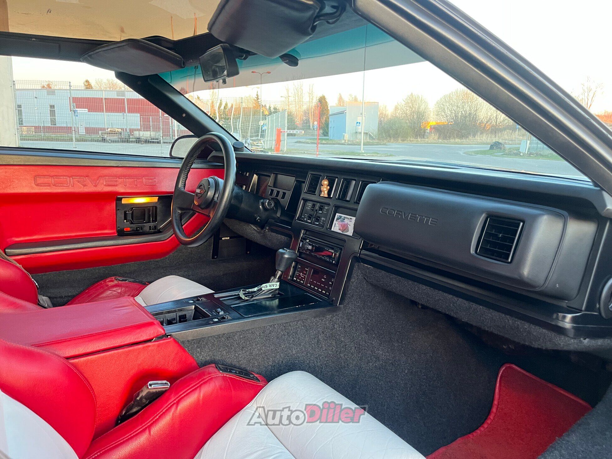 Chevrolet Corvette 5.7 179kW 1987, photo 7/10
