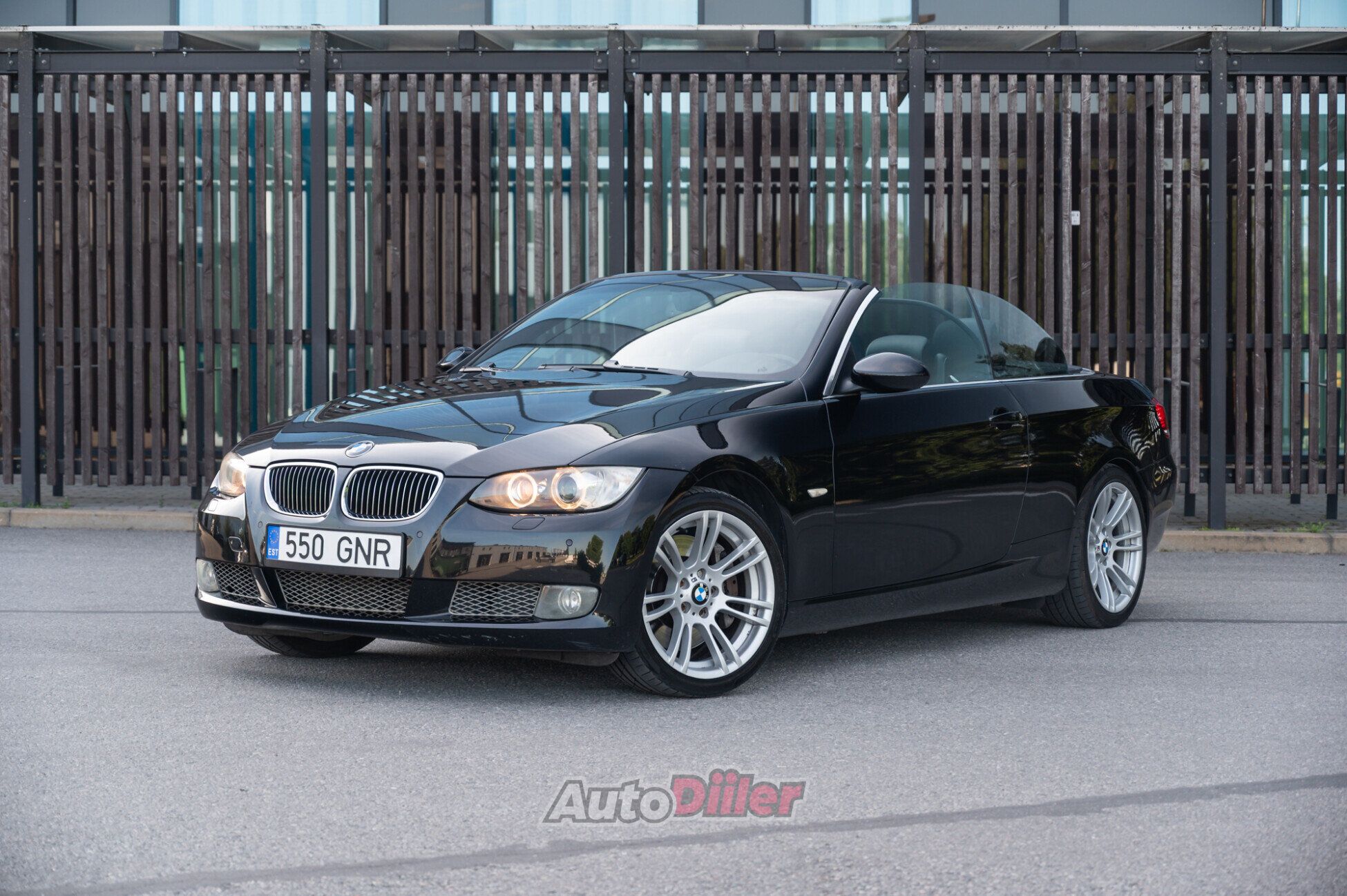 BMW 335 3.0 225kW 2007, kuva 2/10