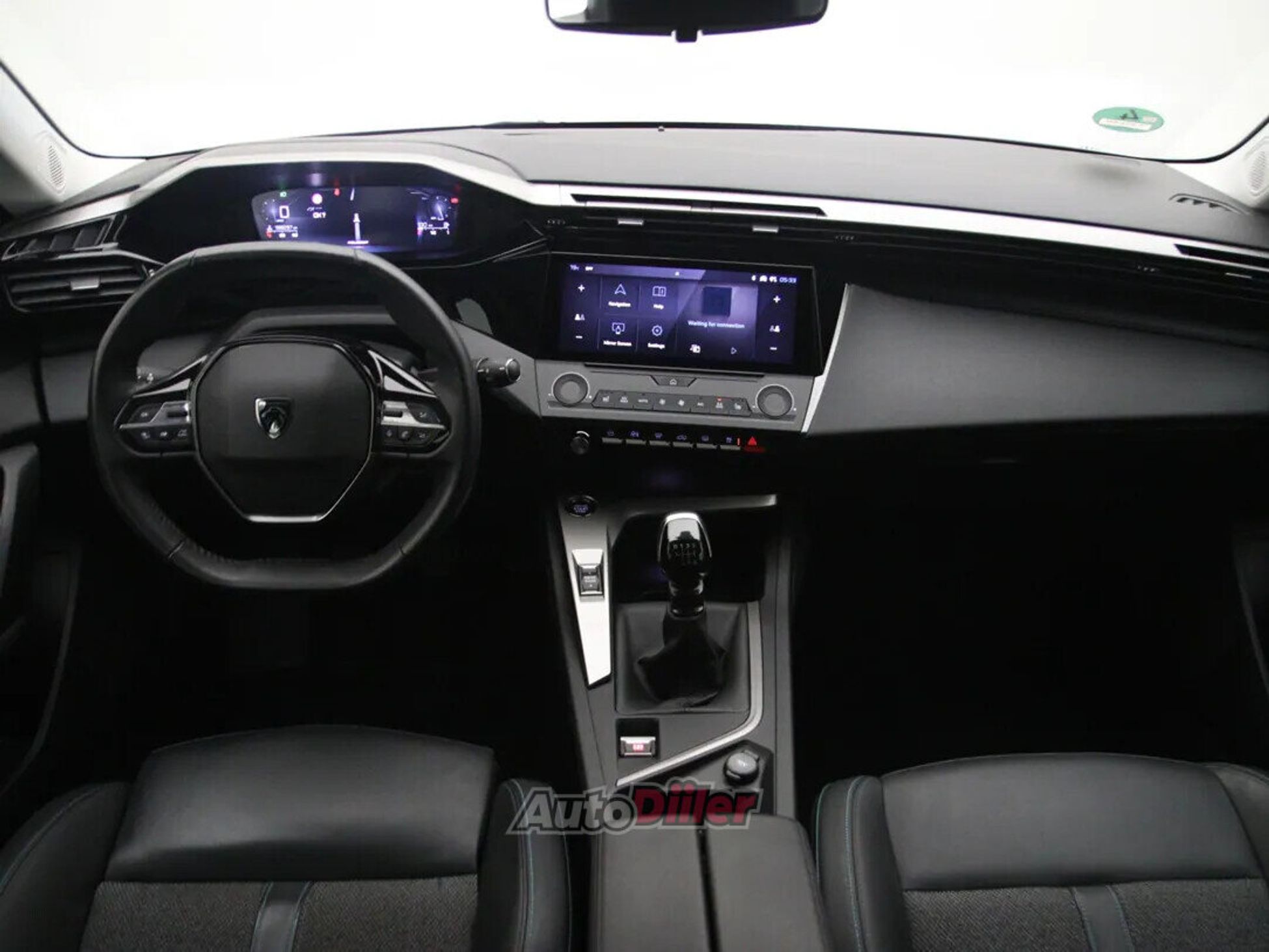 Peugeot 308 Business 1.2 81kW 2022, kuva 2/10