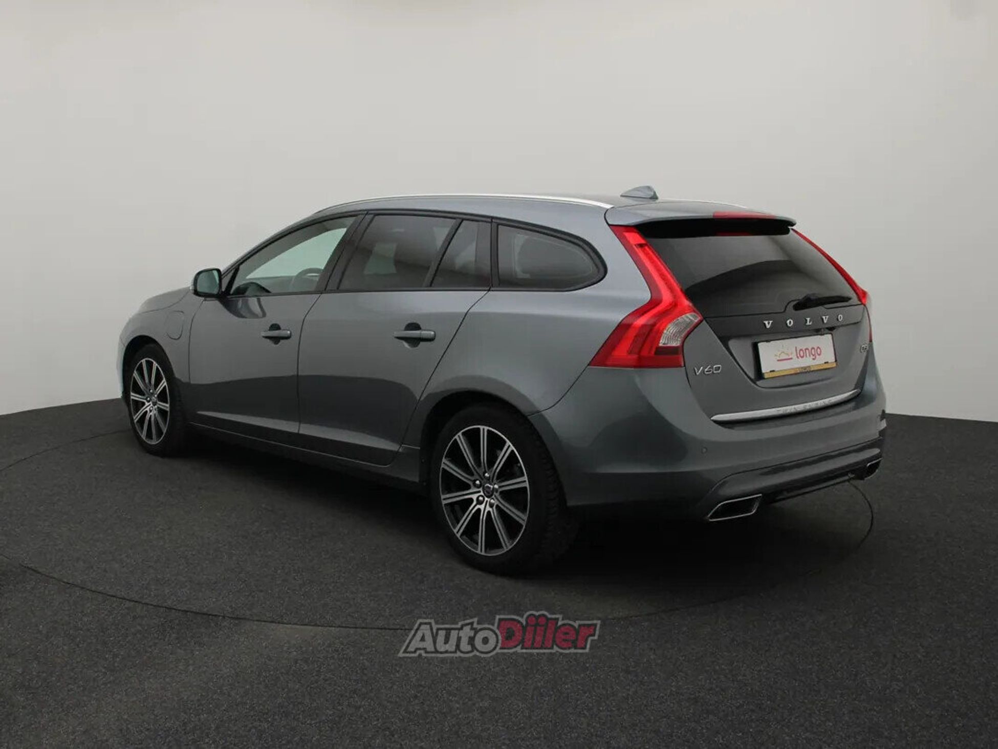 Volvo V60 Special Edition 2.4 170kW 2016, kuva 7/10