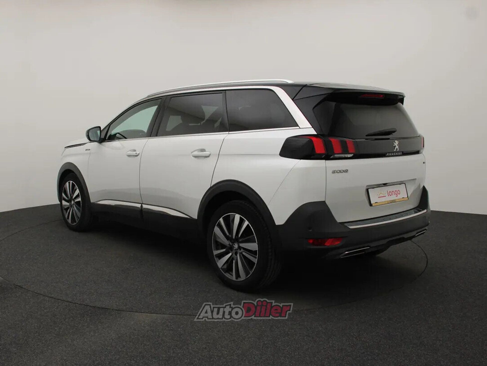 Peugeot 5008 GT-Line 1.2 96kW 2020, photo 7/10