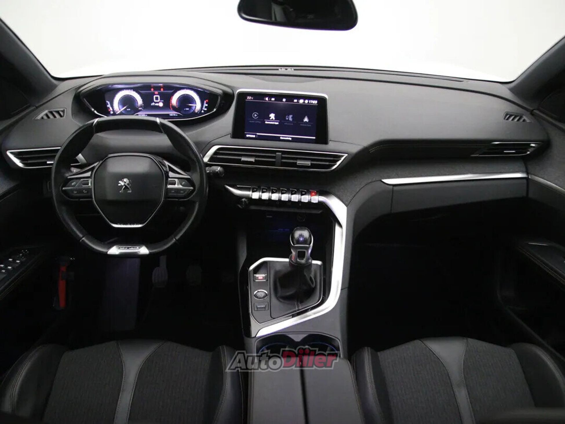 Peugeot 5008 GT-Line 1.2 96kW 2020, photo 2/10