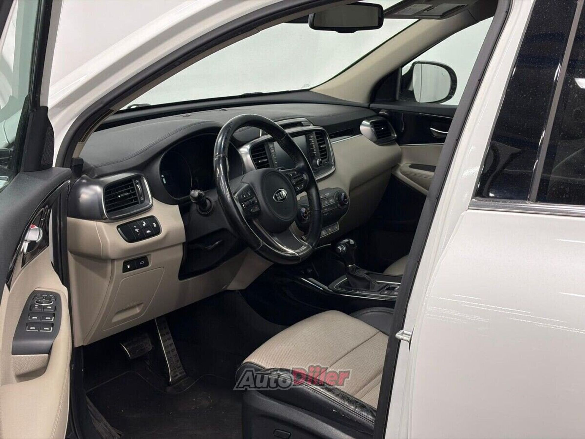 Kia Sorento 2.2 147kW 2015, kuva 3/10