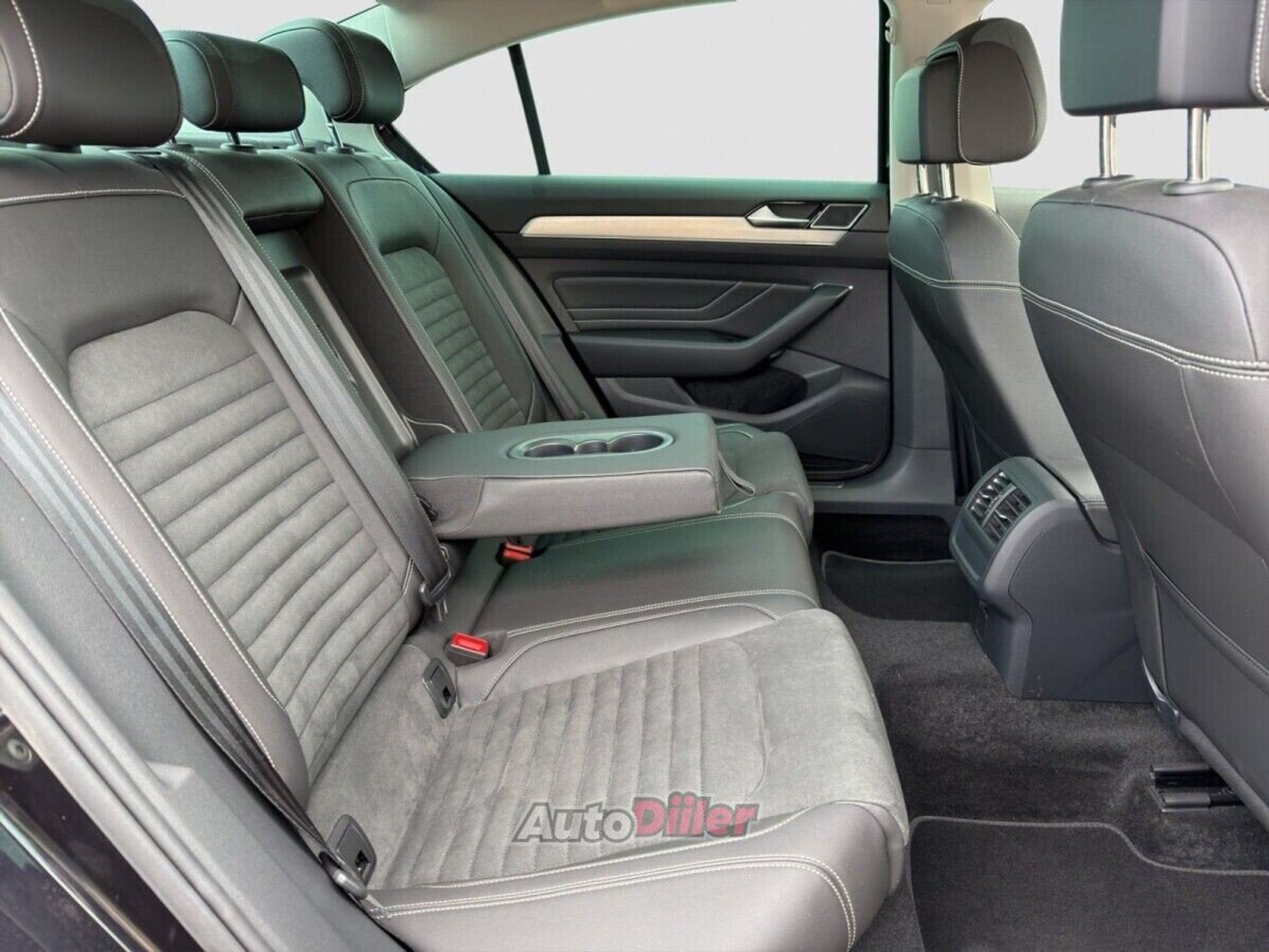 Volkswagen Passat 1.5 110kW 2021, photo 7/7