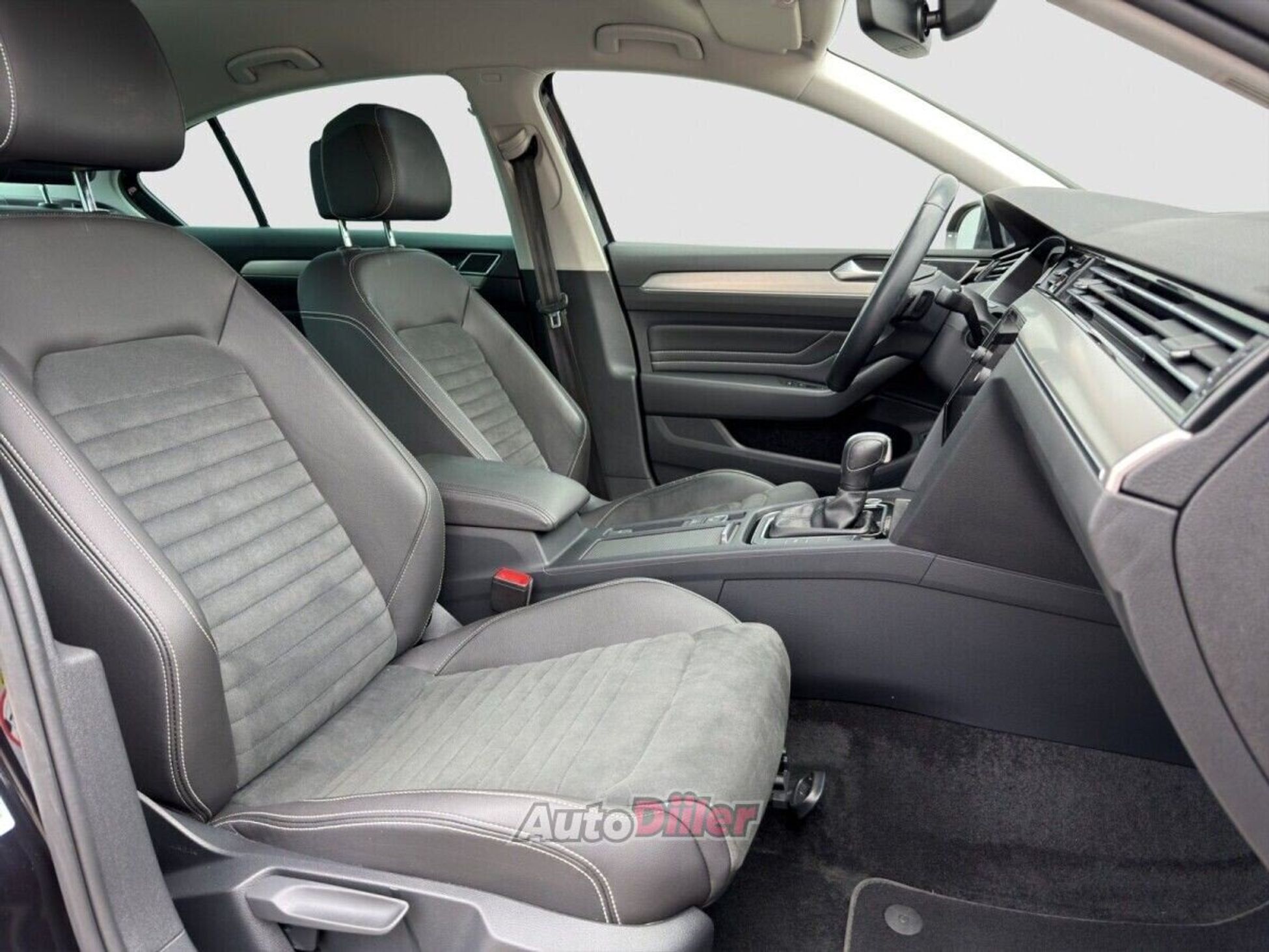 Volkswagen Passat 1.5 110kW 2021, photo 5/7