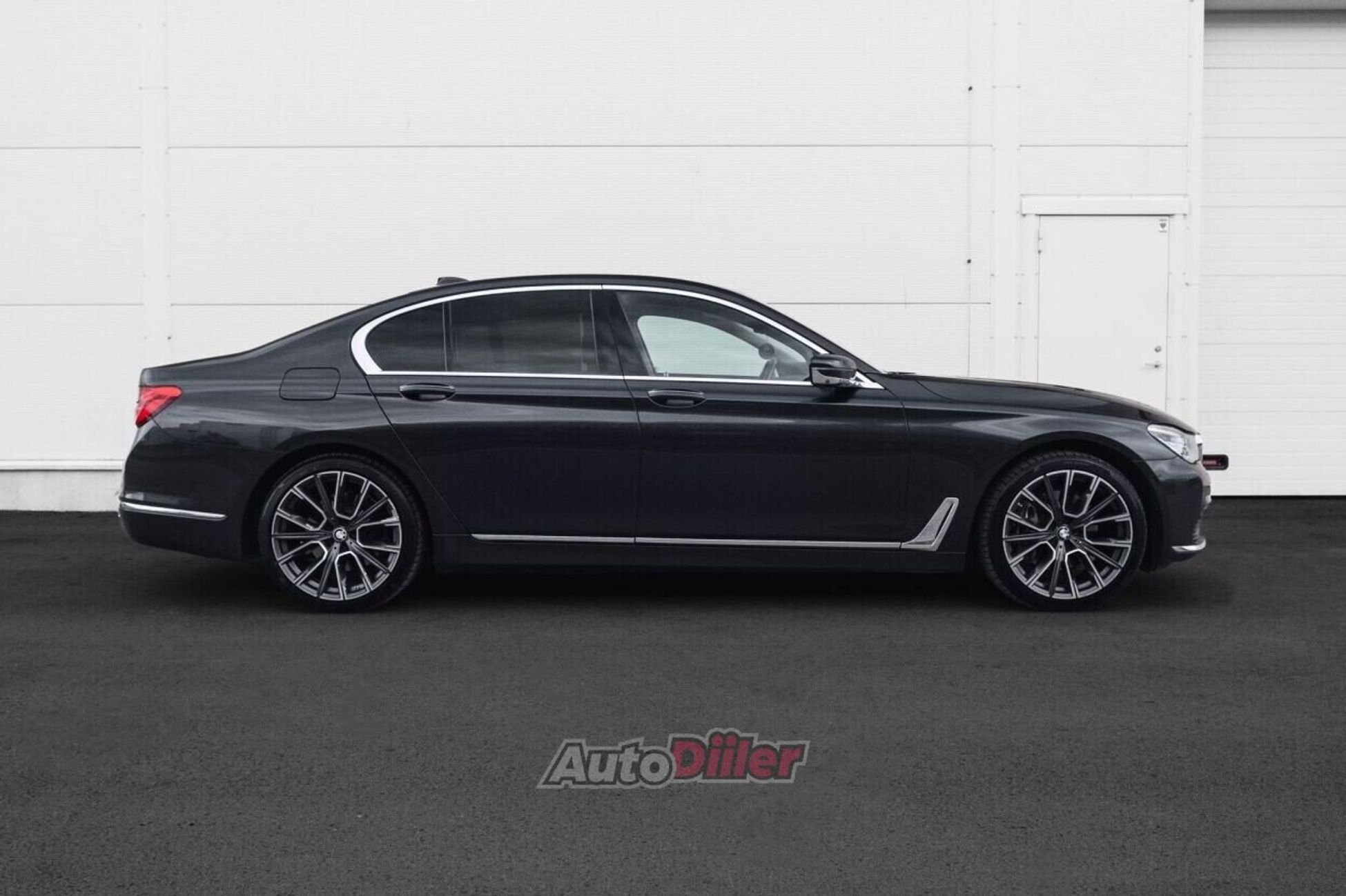 BMW 730 d xDrive Full 3.0 195kW 2017, photo 4/10