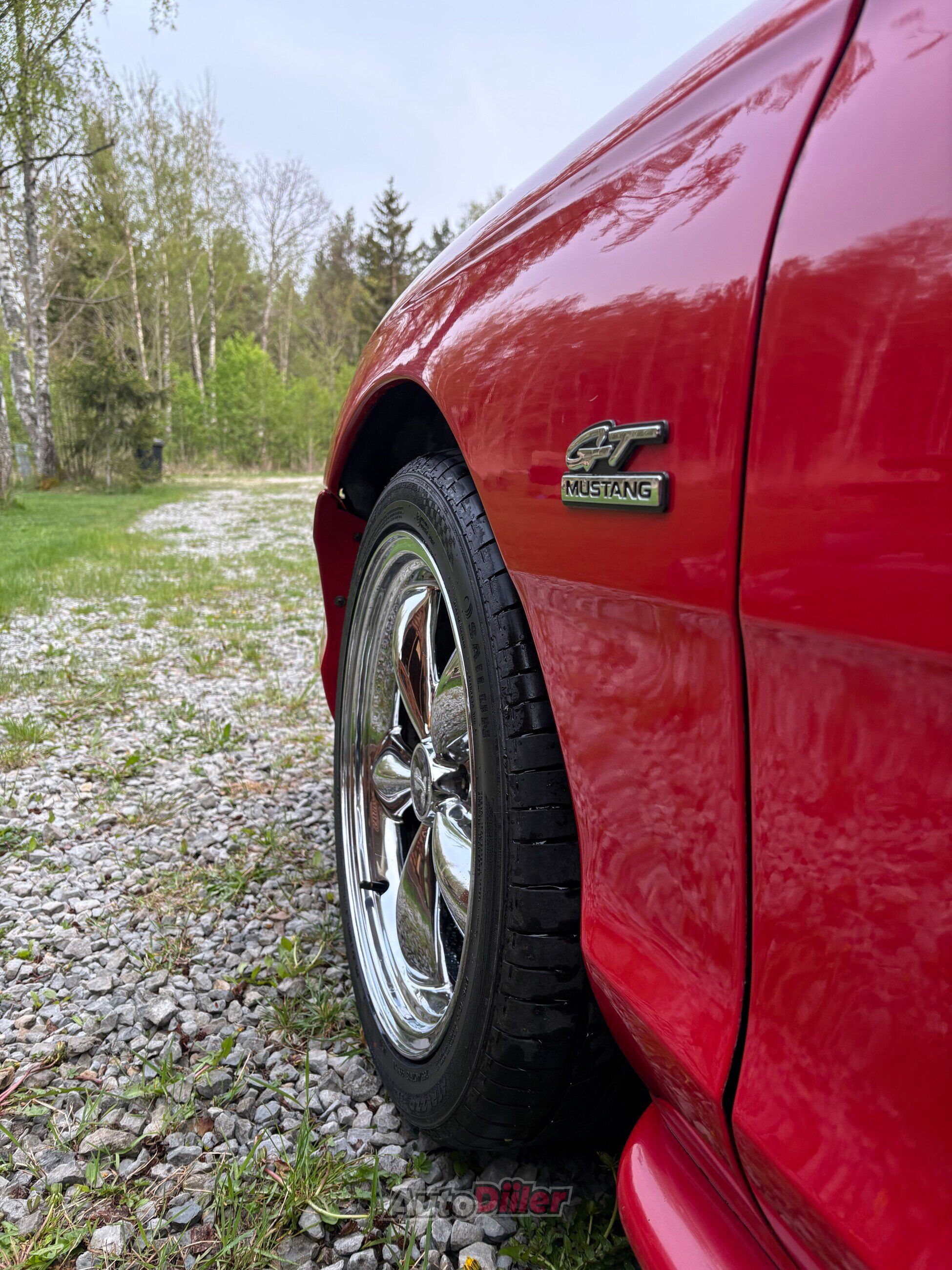 Ford Mustang 5.0 160kW 1993, kuva 7/9