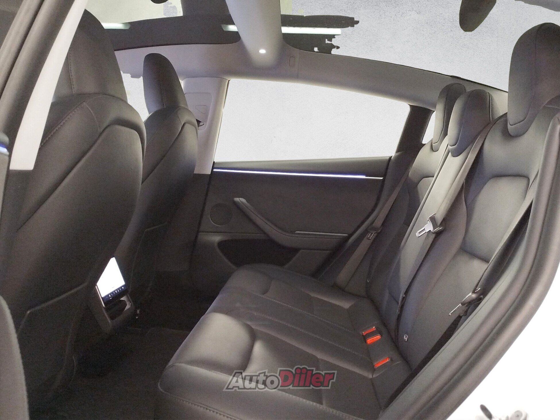 Tesla Model 3 2024, photo 7/10