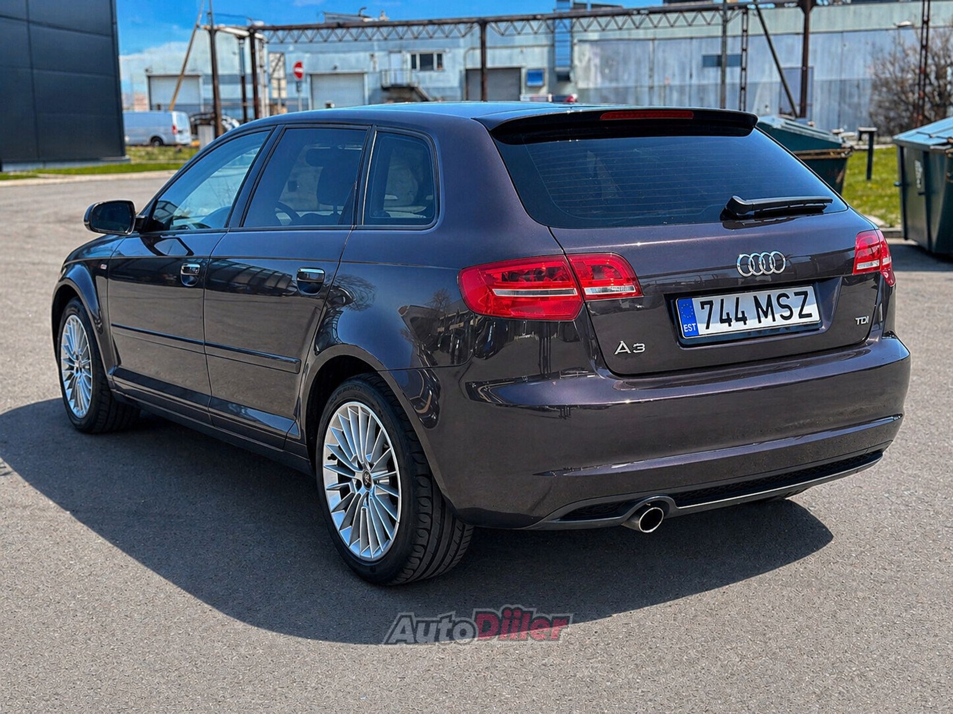 Audi A3 S-line 1.6 77kW 2012, photo 2/7