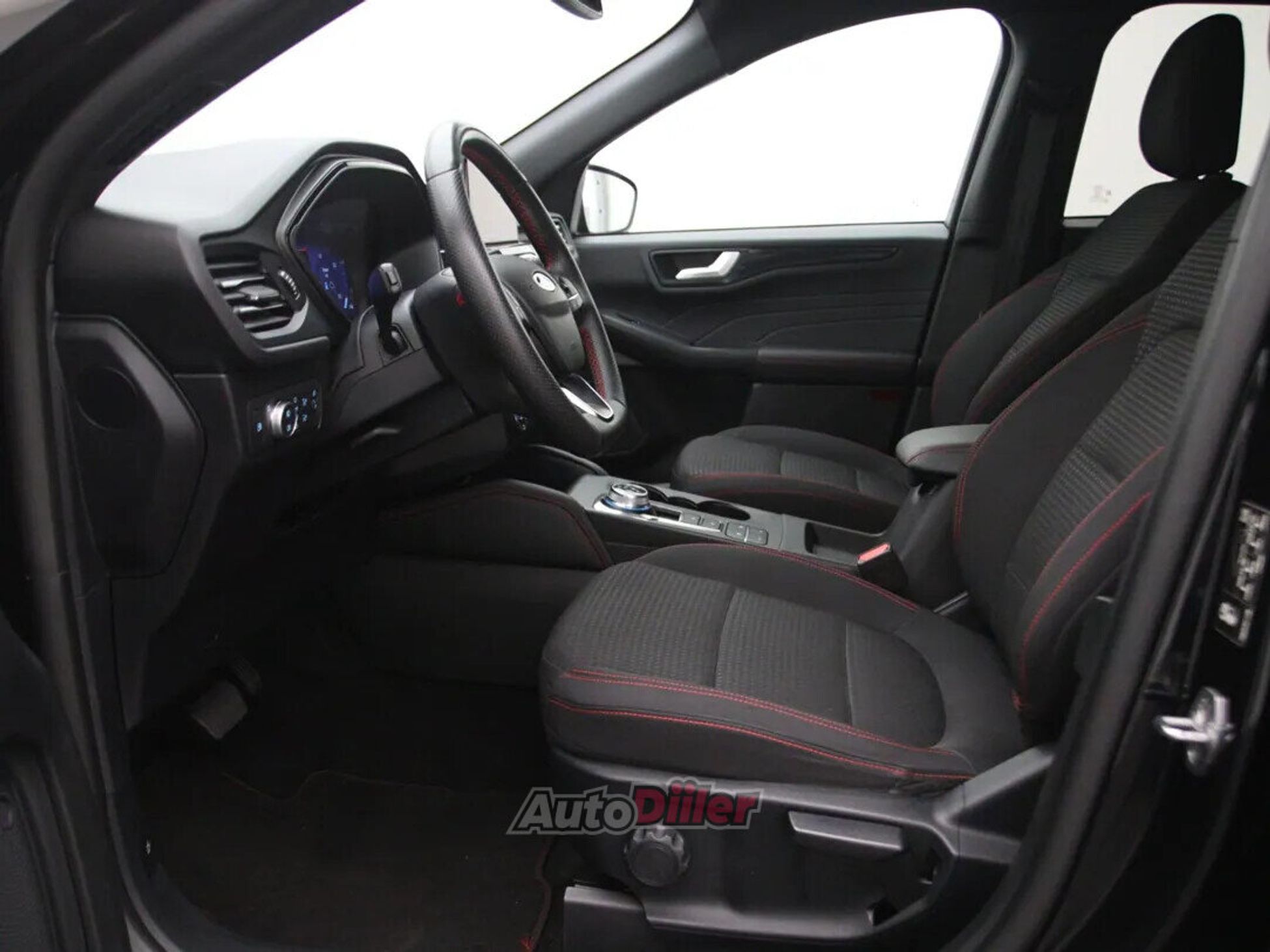 Ford Kuga ST-Line 2.5 165kW 2023, photo 4/10